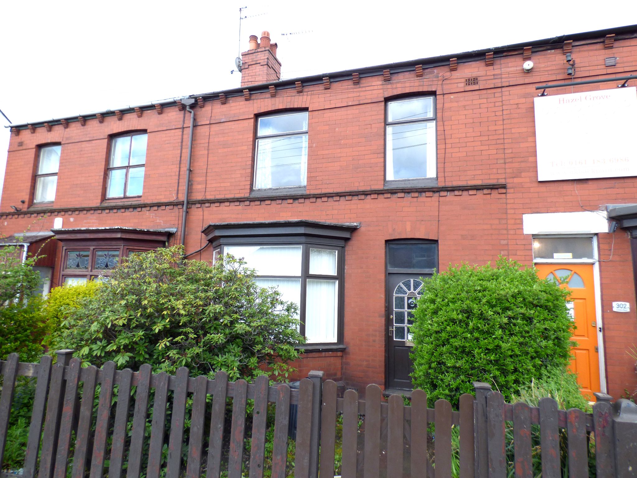 3 Bedroom Mid Terraced House For Sale in 304 London Road, Stockport, SK7