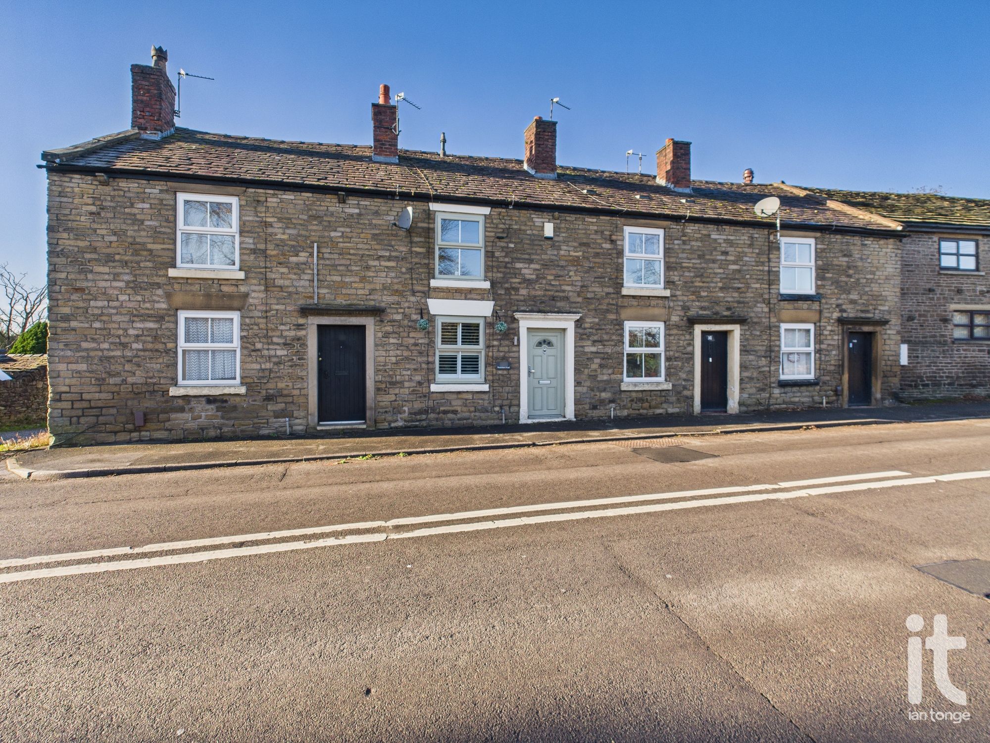 2 bedroom mid terraced house For Sale in Stockport - Photograph 1.