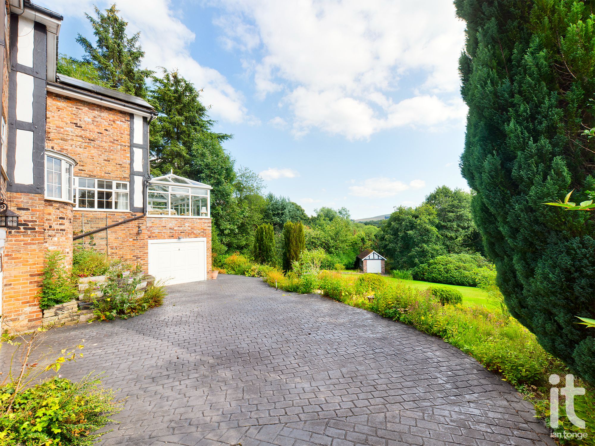 Fletcher Drive, Disley, Stockport, SK12 5 bedroom detached house