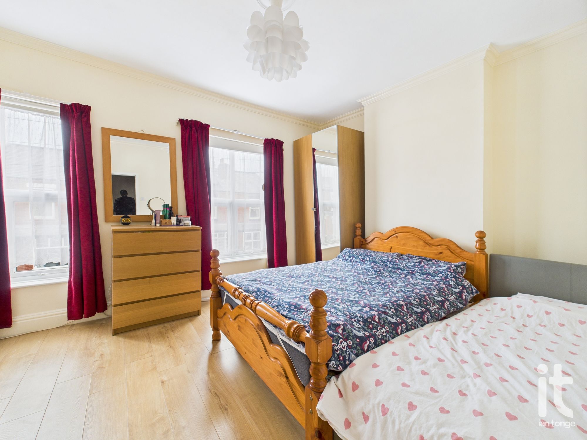3 bedroom semi-detached house For Sale in Stockport - Photograph 10.