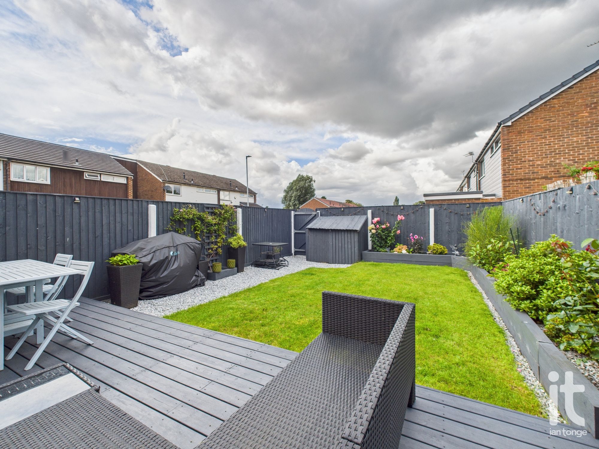 3 bedroom mews house For Sale in Stockport - Photograph 20.