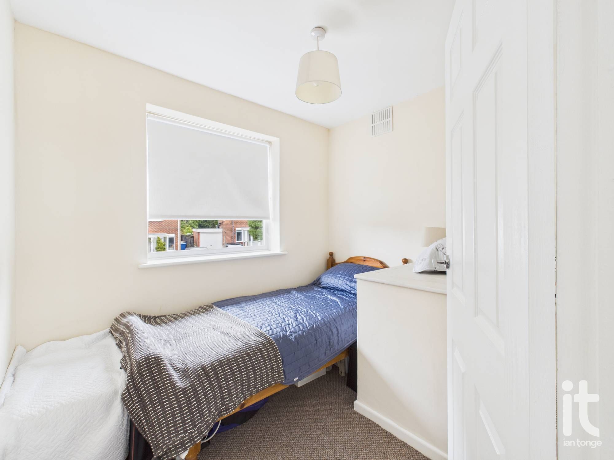 3 bedroom semi-detached house For Sale in Stockport - Photograph 16.