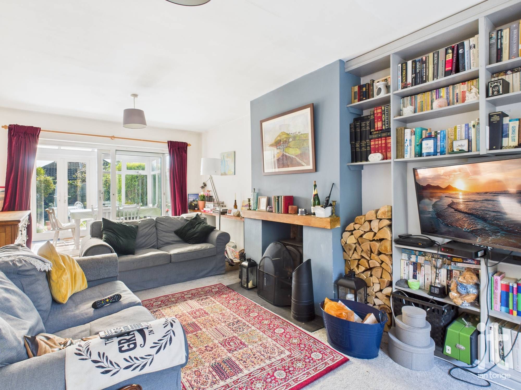 3 bedroom semi-detached house For Sale in Stockport - Photograph 6.