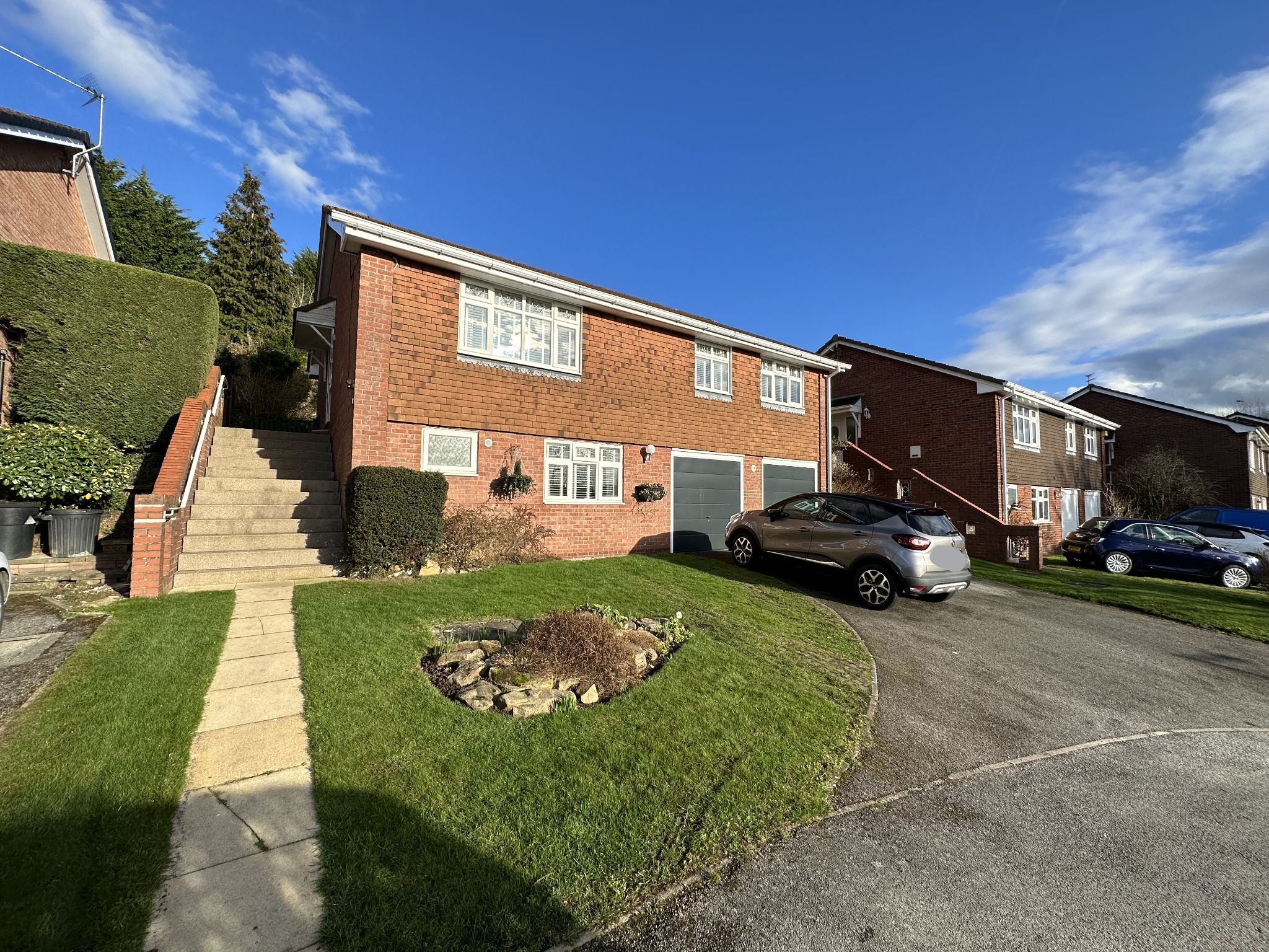 Grassholme Drive, Offerton, Stockport, SK2 4 bedroom detached house