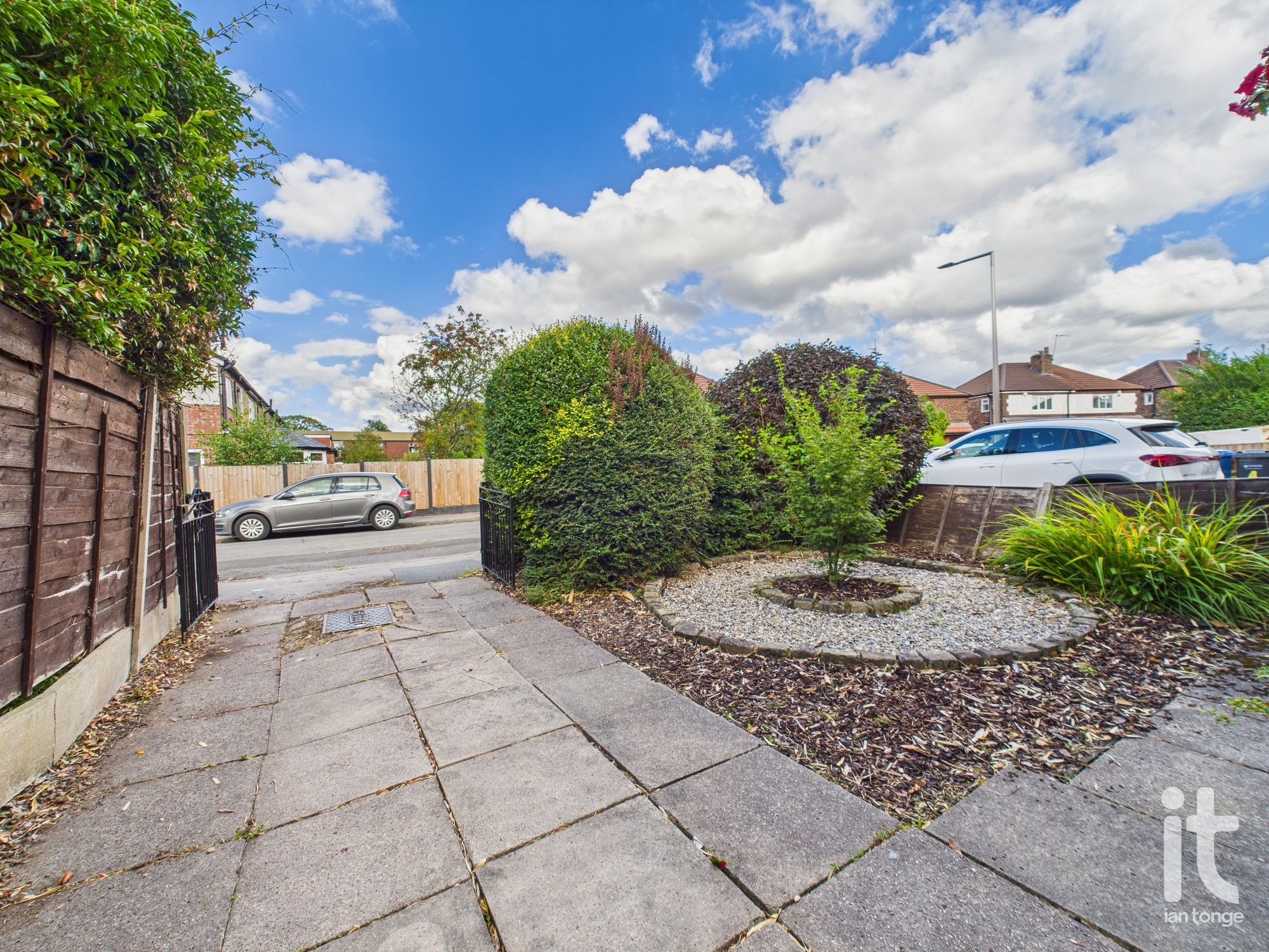 3 bedroom semi-detached house For Sale in Stockport - Photograph 17.