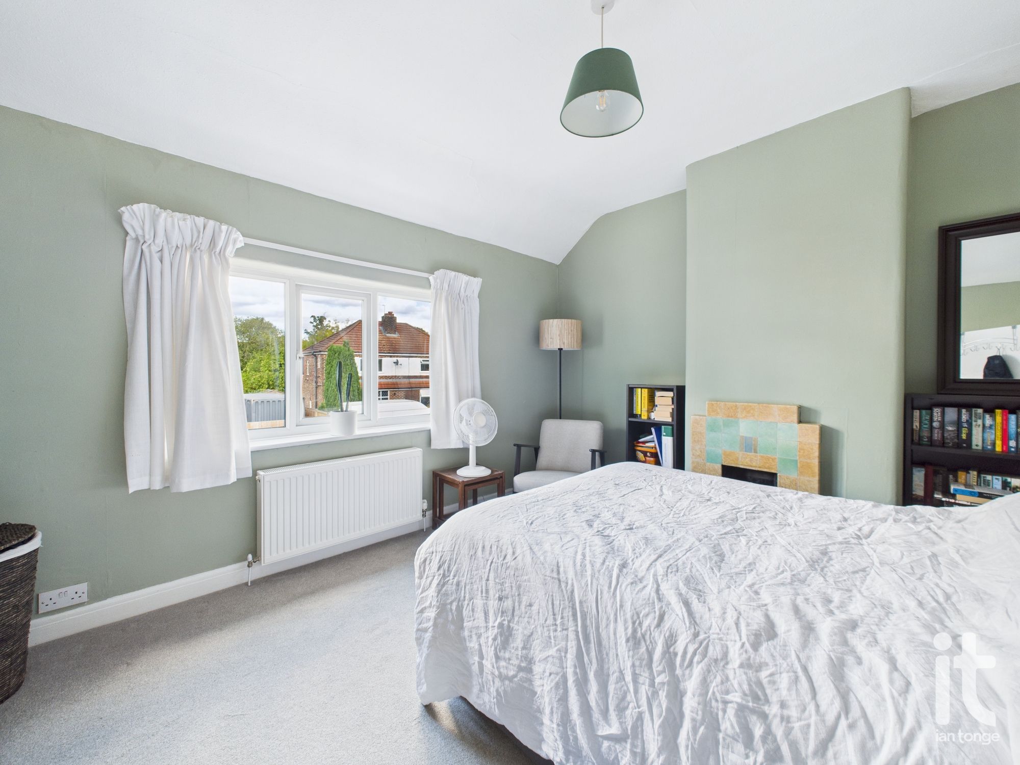 3 bedroom semi-detached house For Sale in Stockport - Photograph 4.