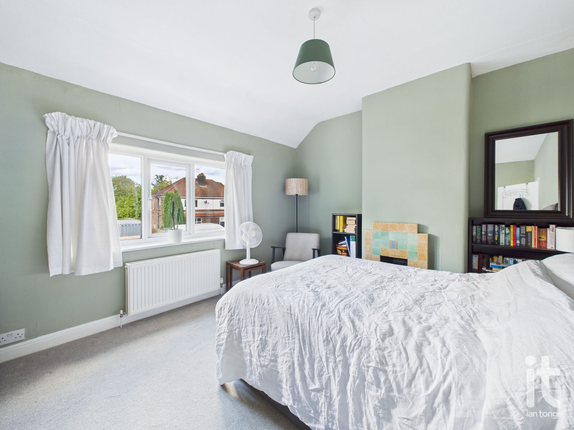 3 bedroom semi-detached house For Sale in Stockport - Photograph 10.