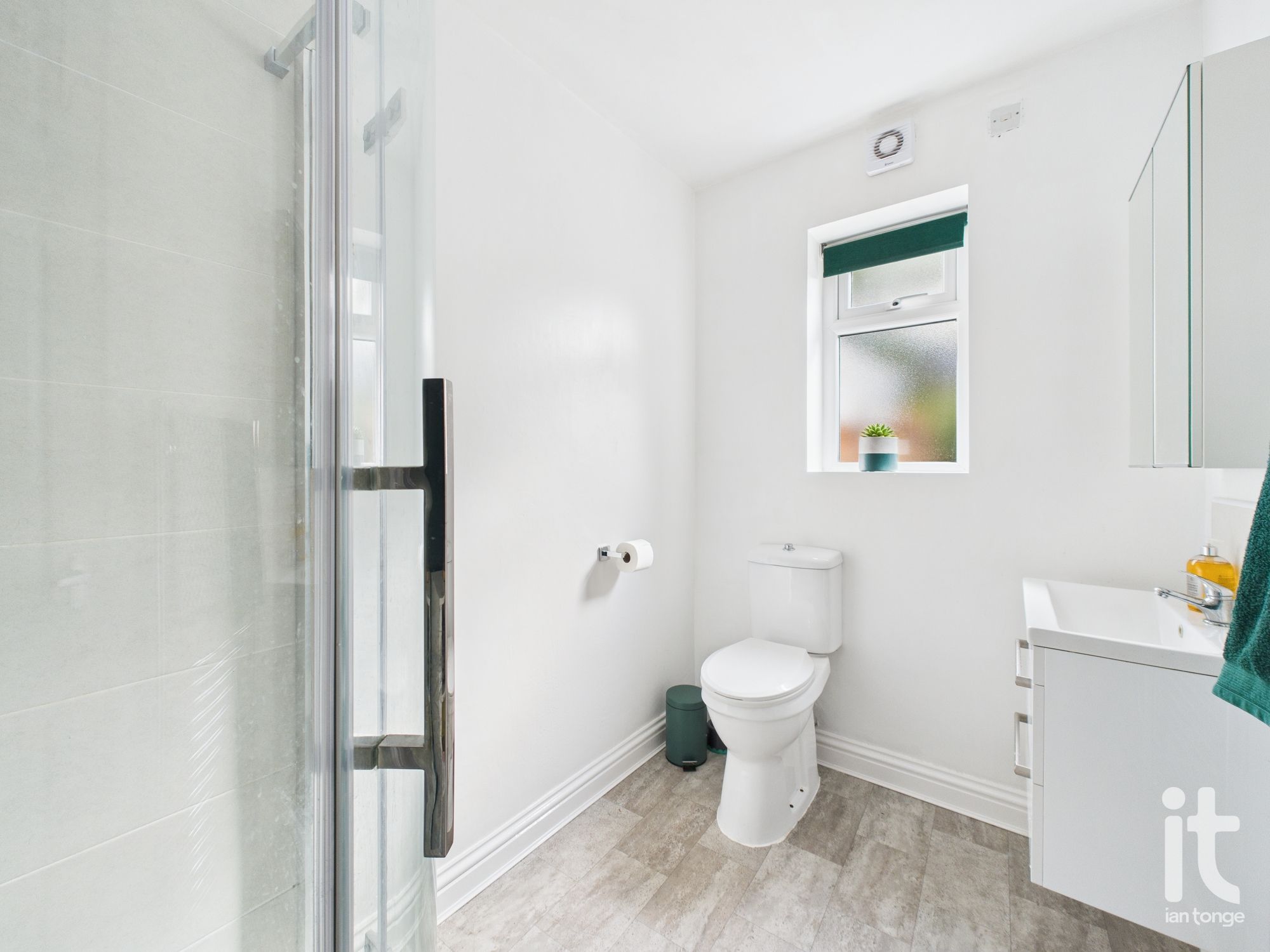 3 bedroom semi-detached house For Sale in Stockport - Photograph 8.