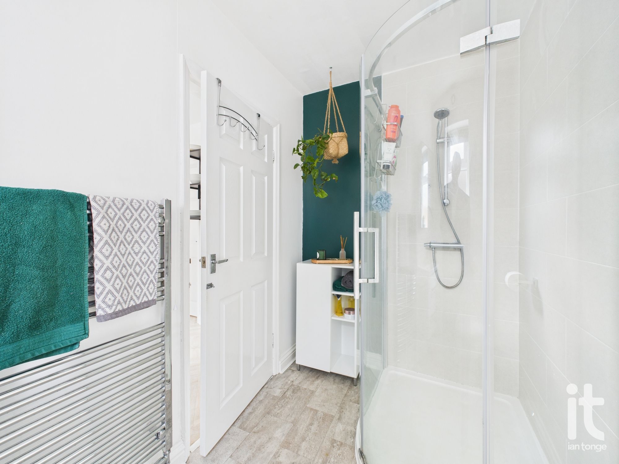 3 bedroom semi-detached house For Sale in Stockport - Photograph 9.
