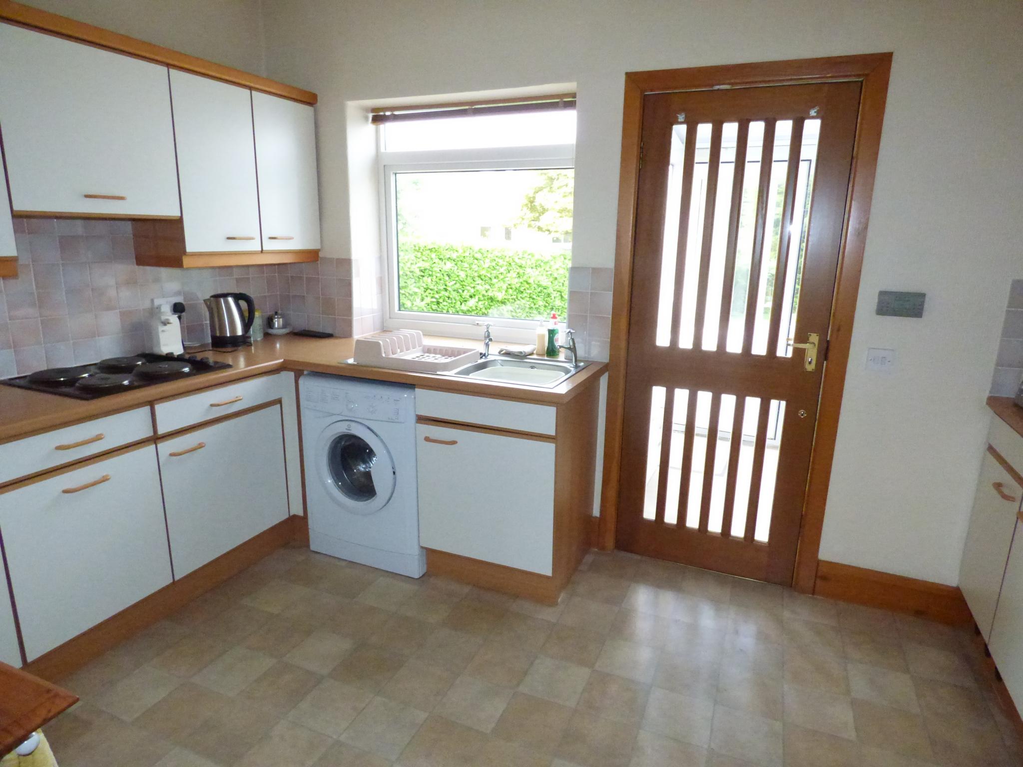 2 bedroom detached bungalow For Sale in Stockport - Photograph 3.