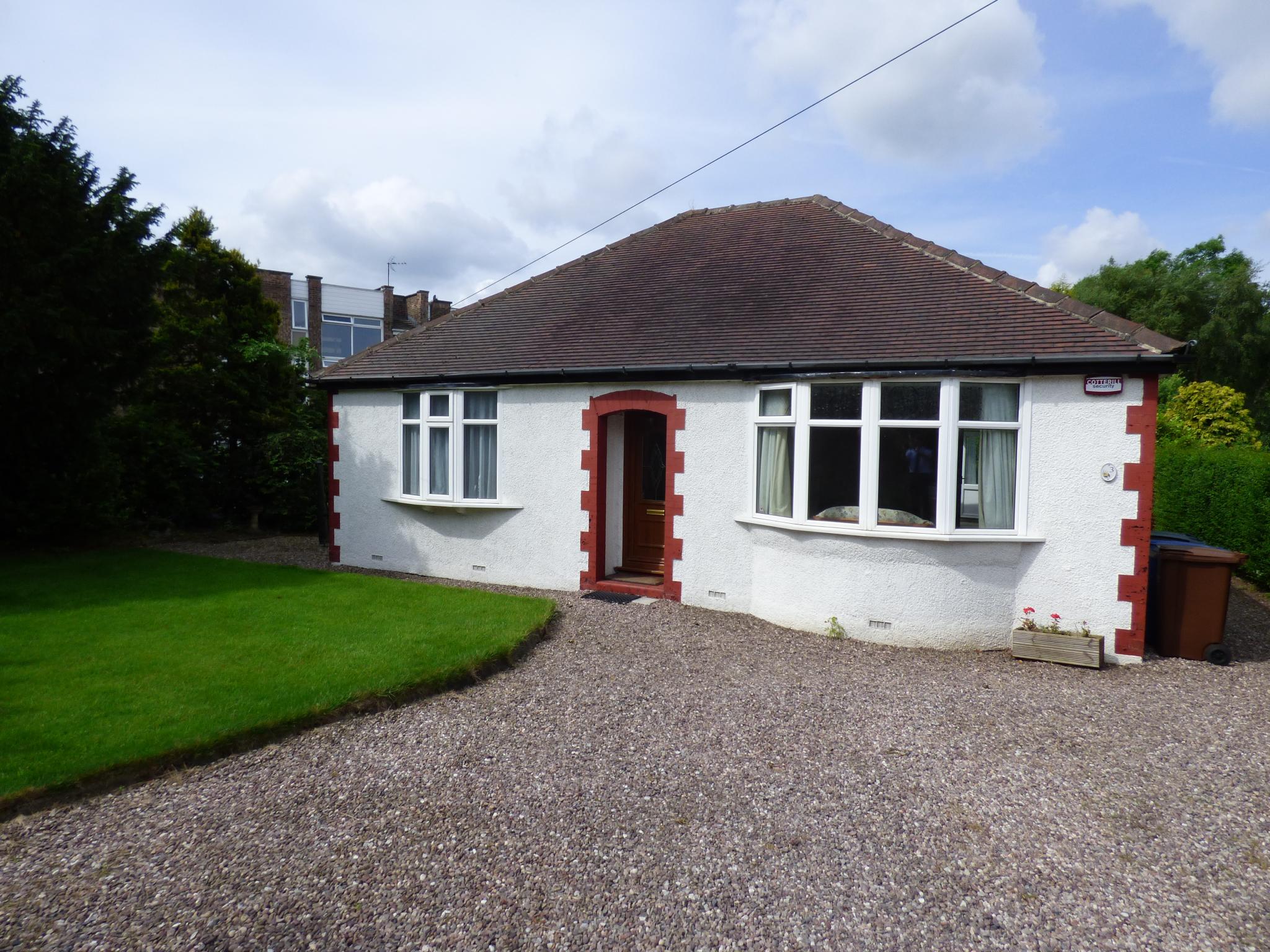 2 bedroom detached bungalow For Sale in Stockport - Property photograph.