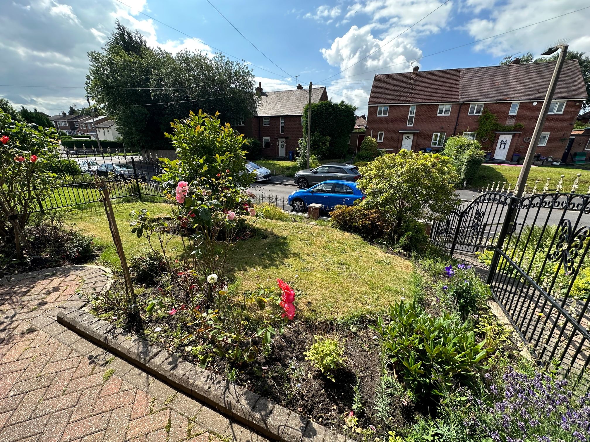 3 bedroom mews house Sold in Stockport - Photograph 17.