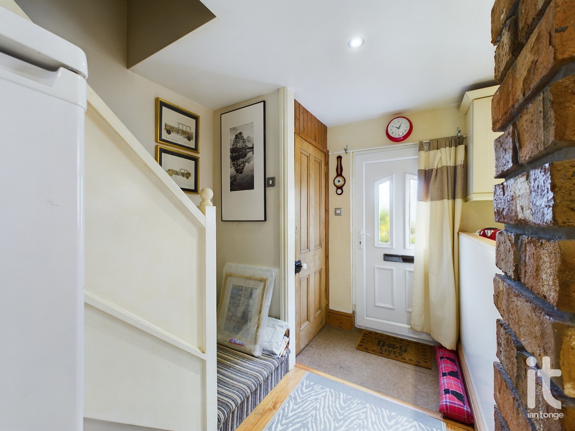 2 bedroom mid terraced house To Let in Stockport - Photograph 9.