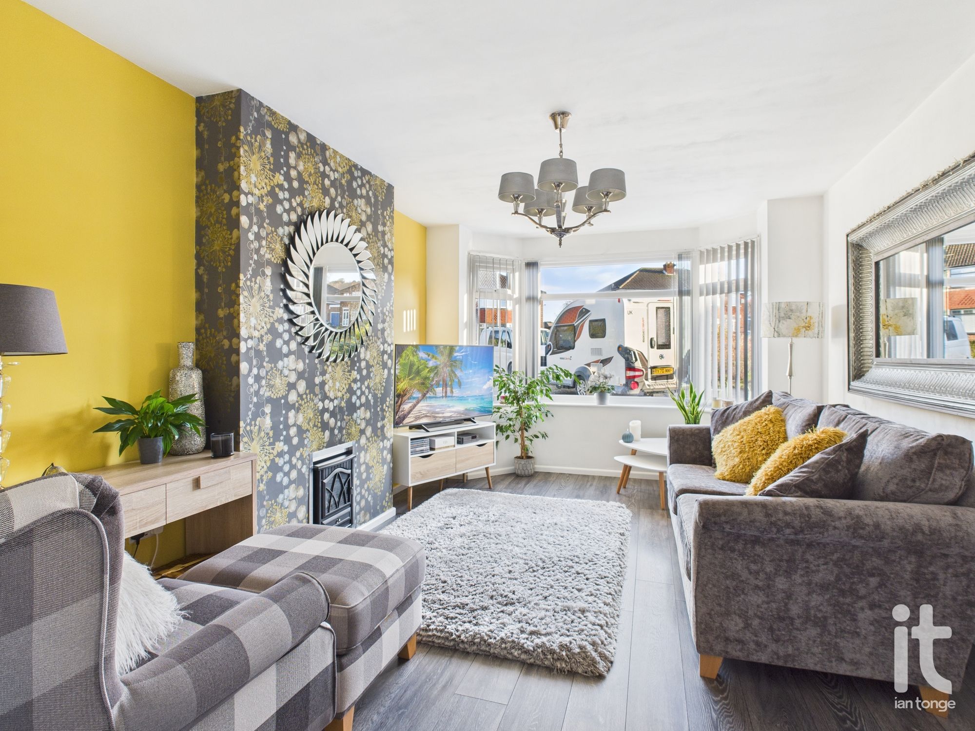 3 bedroom semi-detached house For Sale in Stockport - Photograph 2.