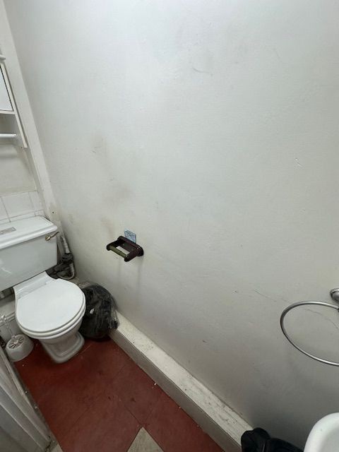 Commercial Property For Sale in Stockport - Photograph 5.
