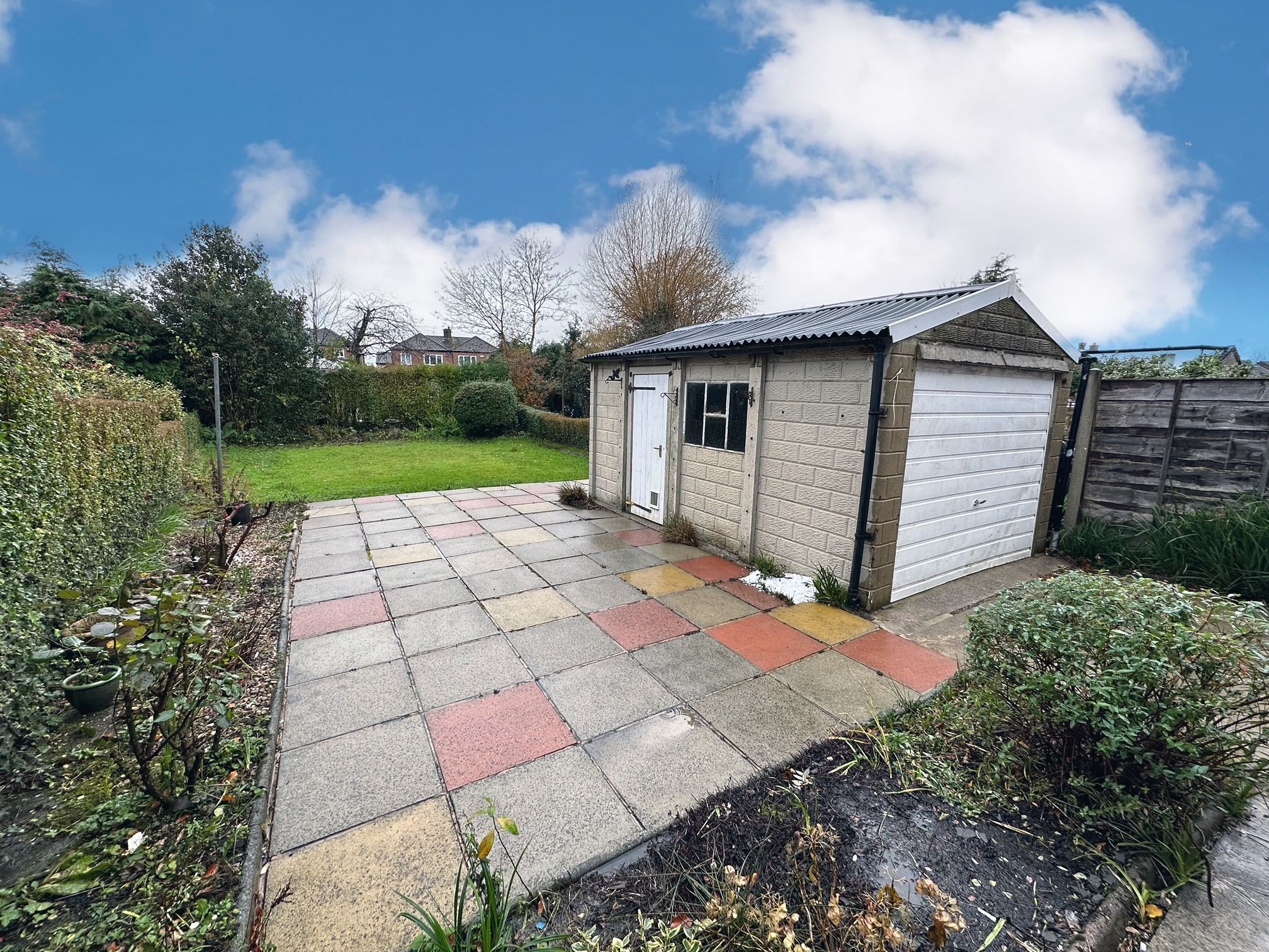 3 bedroom semi-detached house Sold in Stockport - Photograph 18.