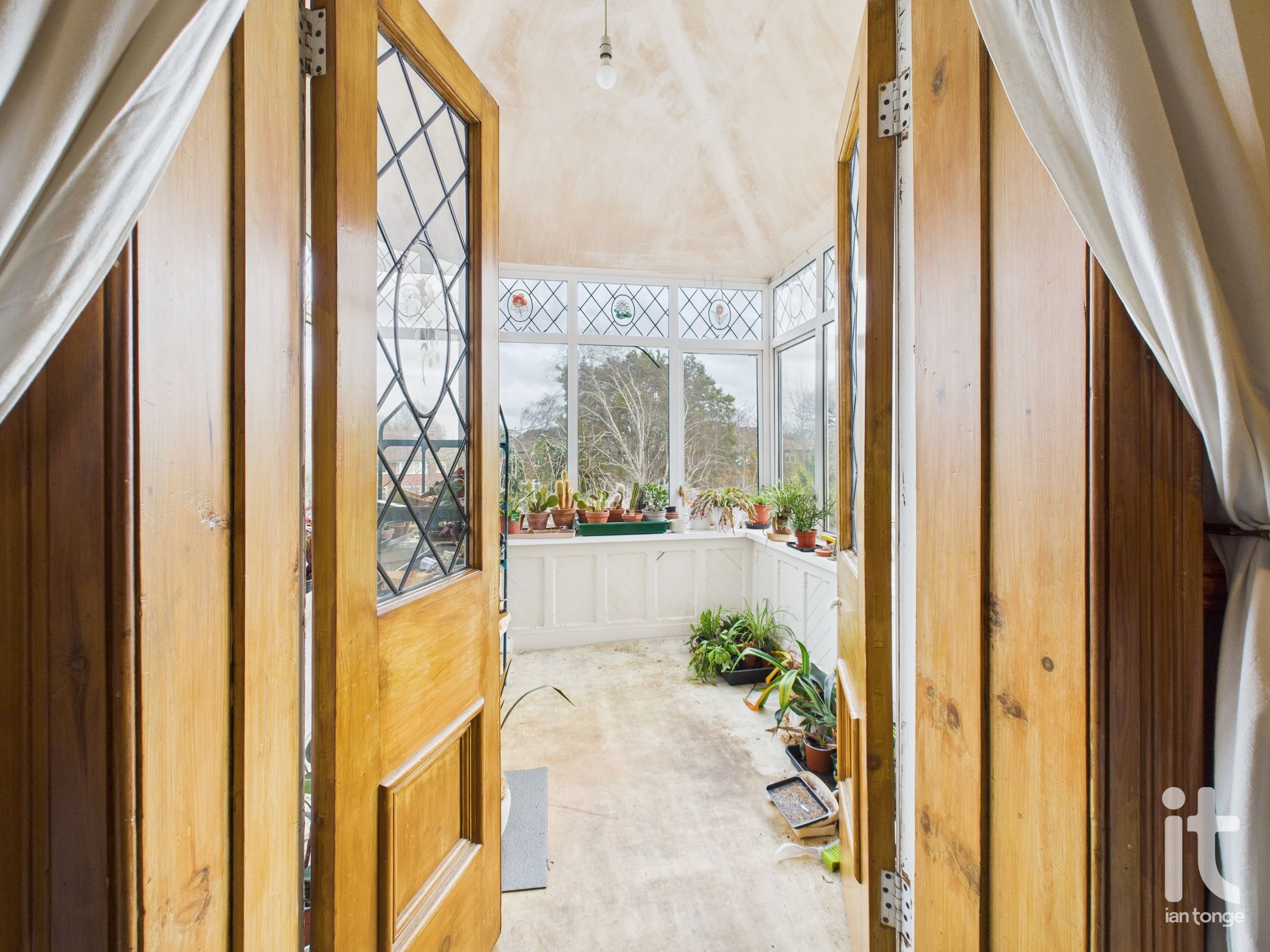 5 bedroom detached house For Sale in Stockport - Photograph 21.