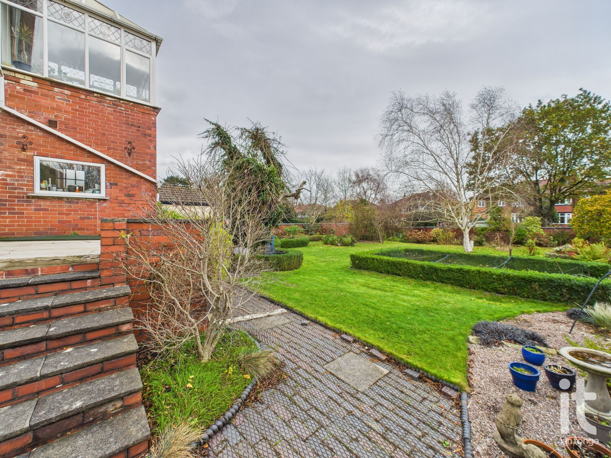 5 bedroom detached house For Sale in Stockport - Photograph 27.