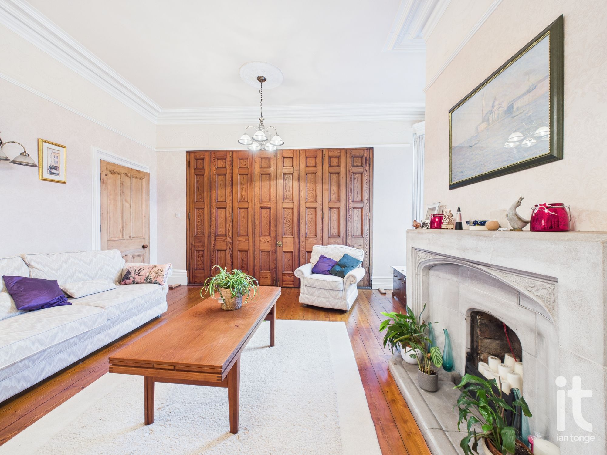 5 bedroom detached house For Sale in Stockport - Photograph 10.