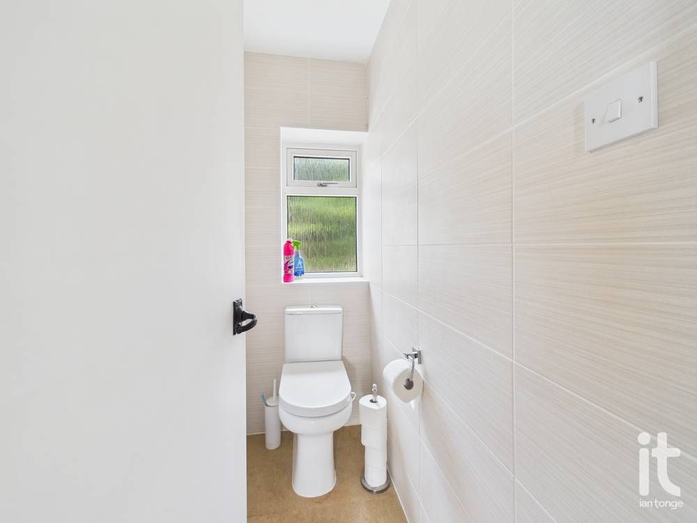 3 bedroom detached house For Sale in Stockport - Photograph 27.