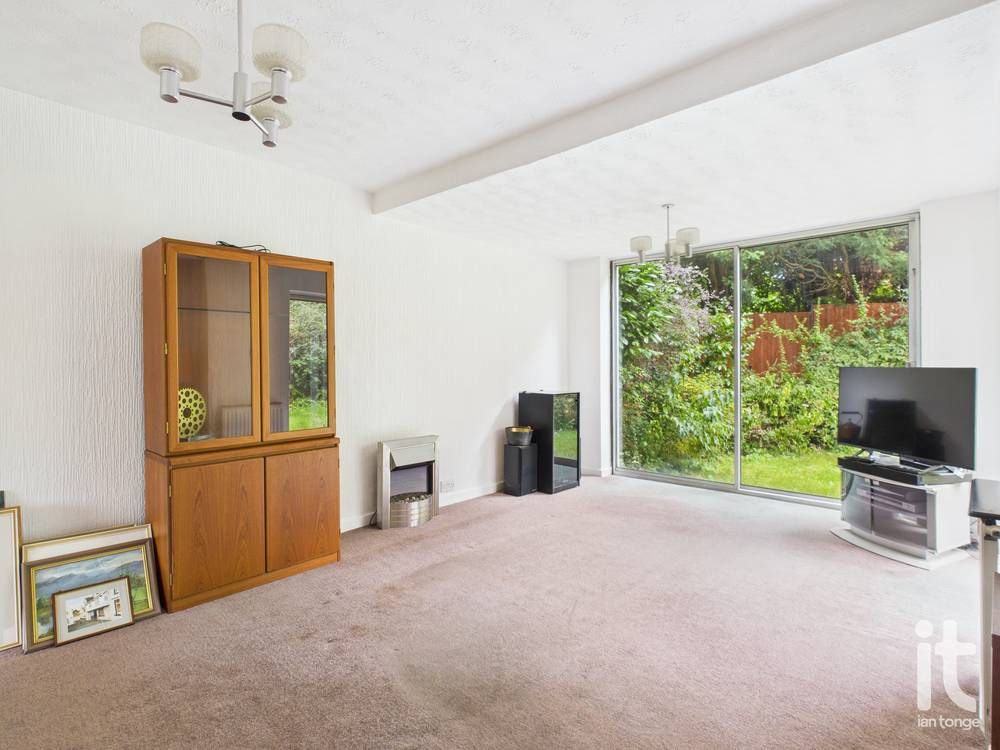 3 bedroom detached house For Sale in Stockport - Photograph 12.