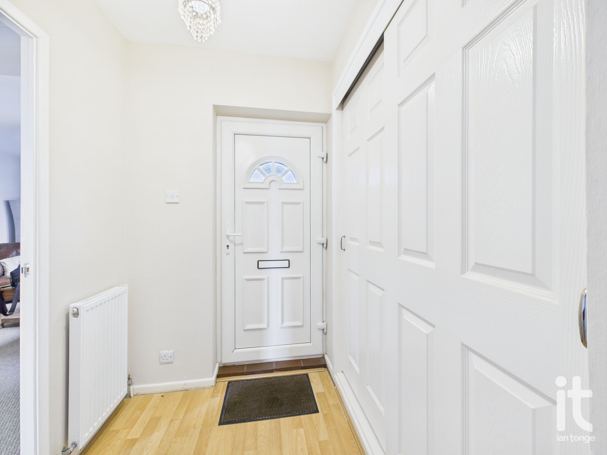 3 bedroom link detached bungalow For Sale in Stockport - Photograph 1.