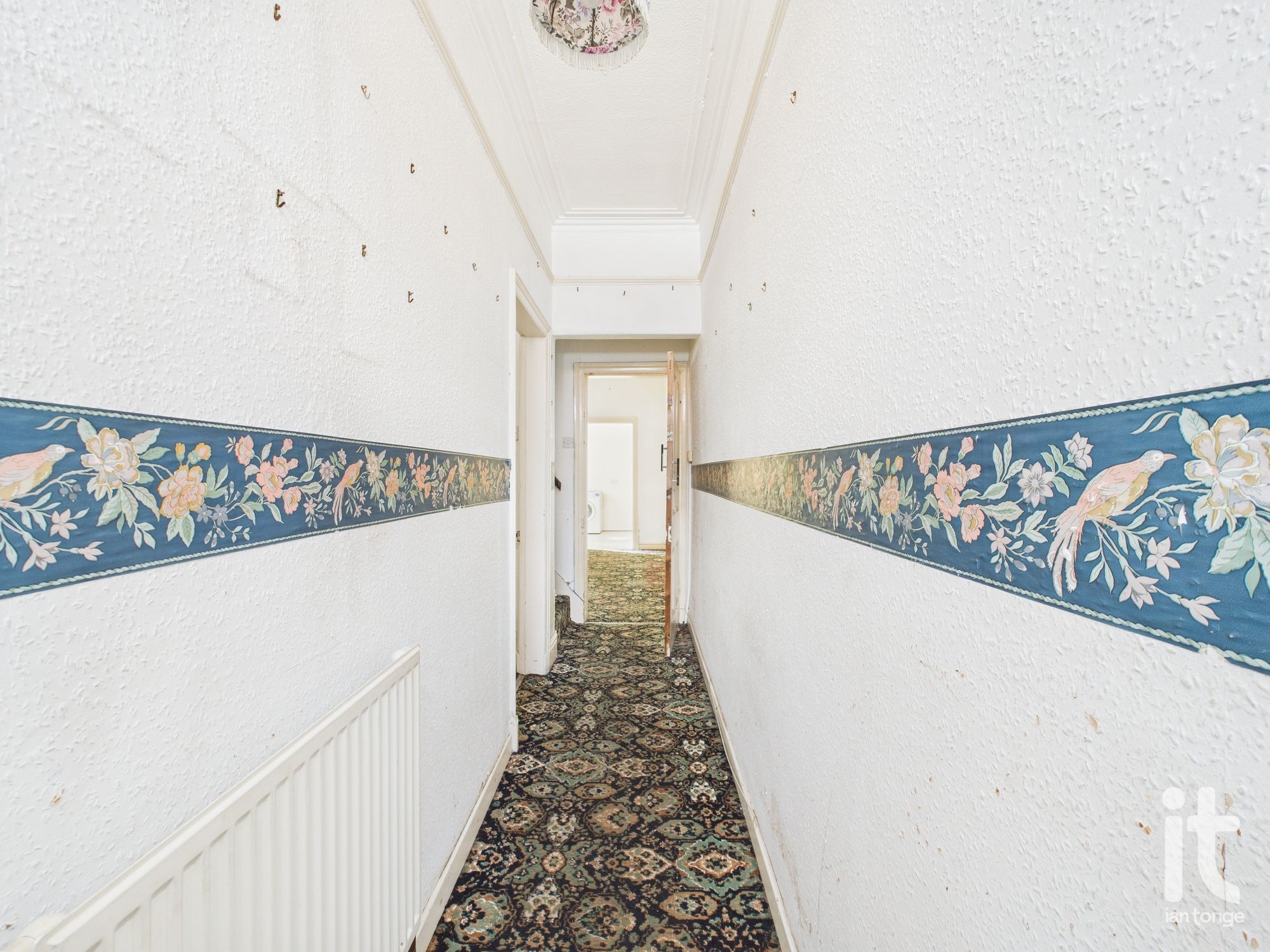 2 bedroom end terraced house For Sale in Stockport - Photograph 5.