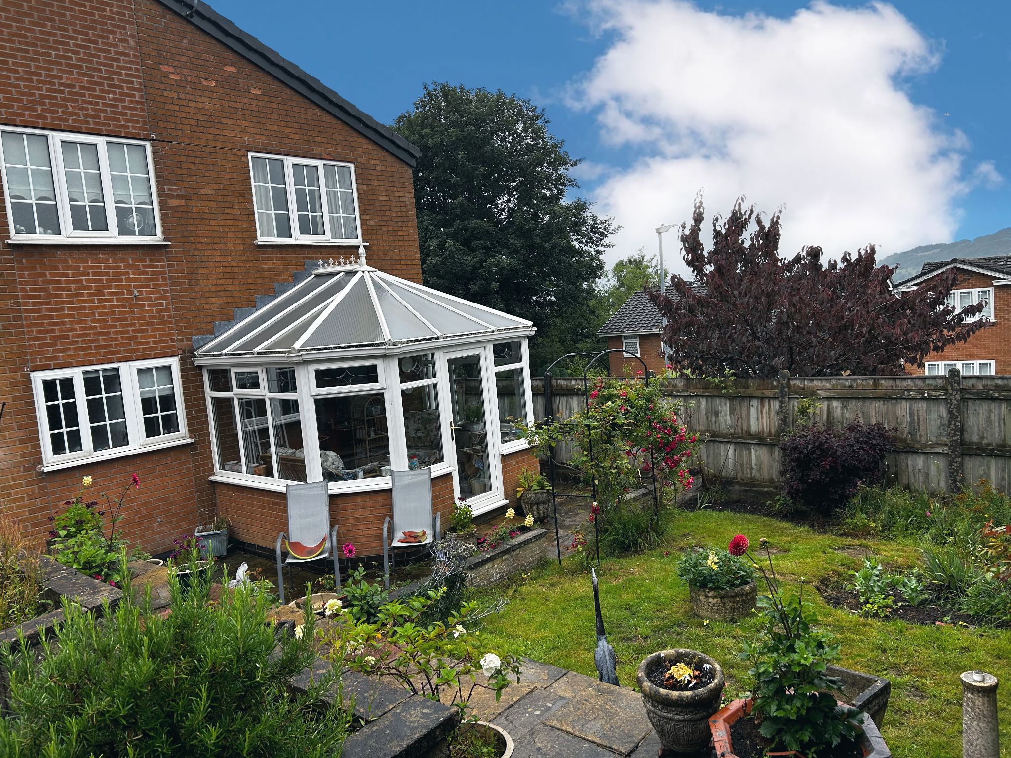 4 bedroom detached house For Sale in Stockport - Photograph 4.