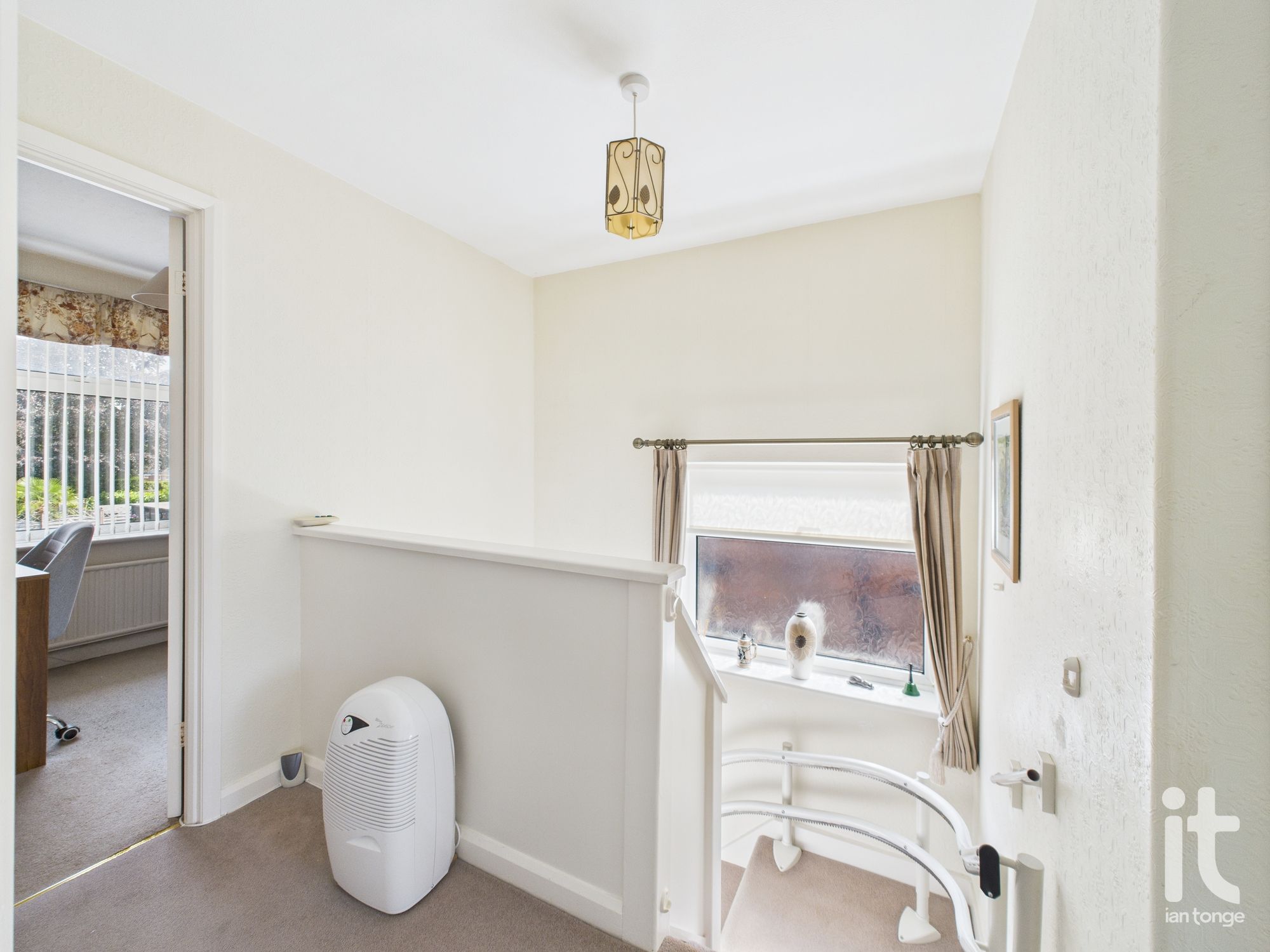 3 bedroom link detached house For Sale in Stockport - Photograph 12.