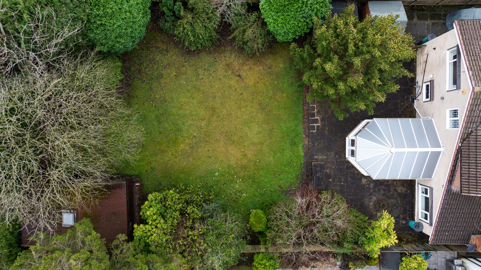 6 bedroom detached house For Sale in Stockport - Photograph 46.