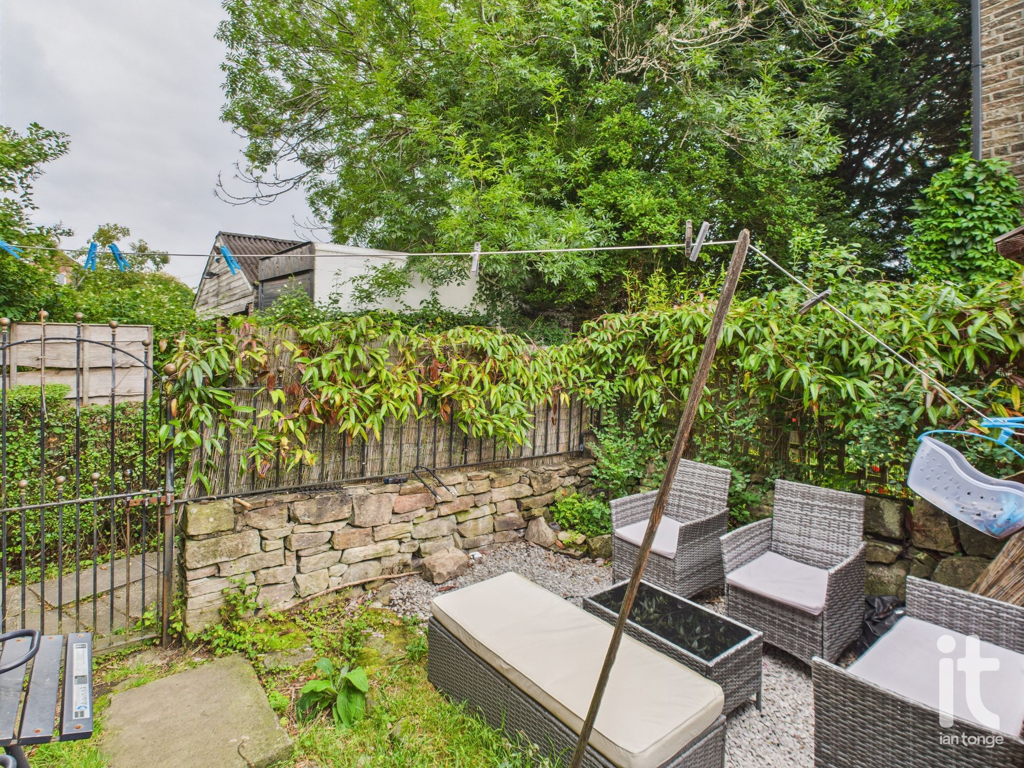 3 bedroom end terraced house For Sale in Stockport - Photograph 8.