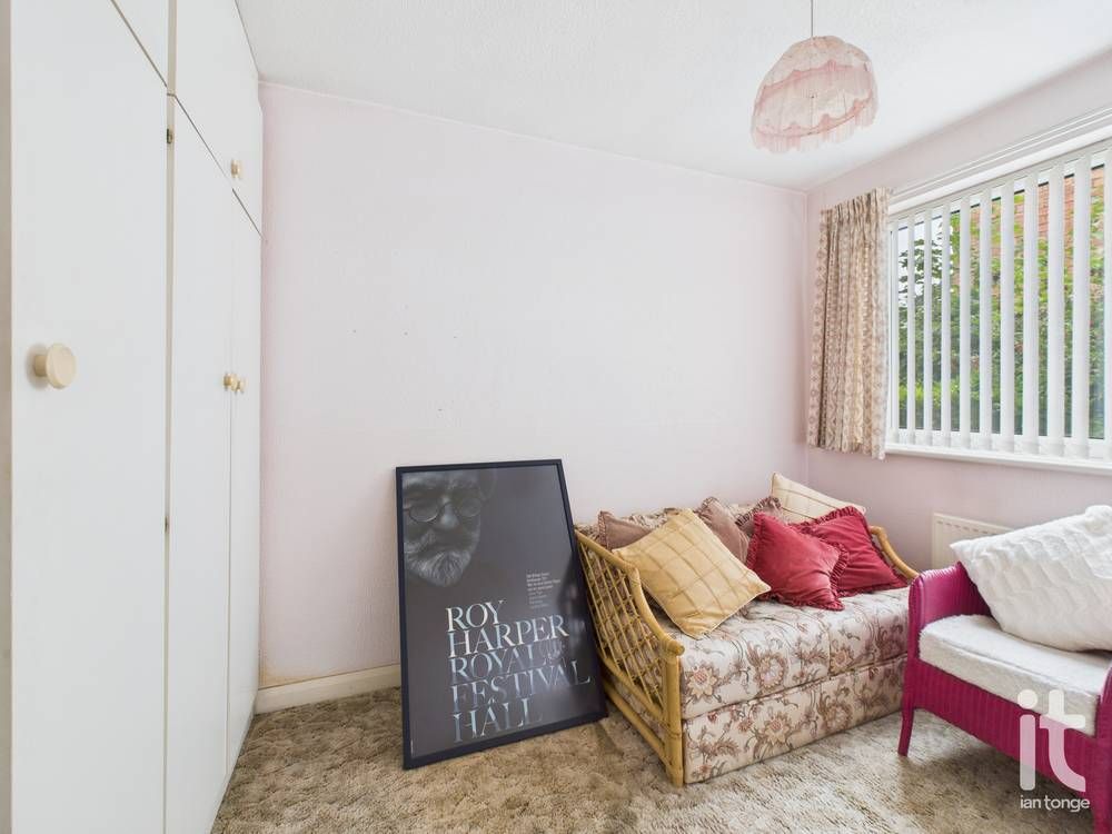 3 bedroom detached bungalow For Sale in Stockport - Photograph 12.