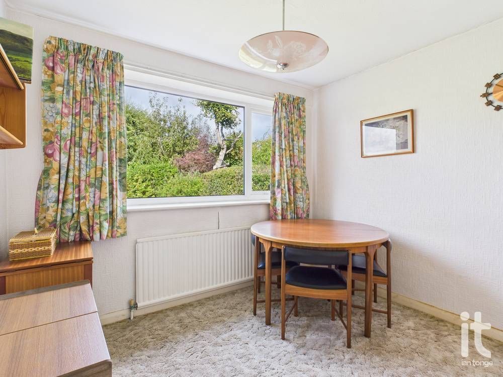 3 bedroom detached bungalow For Sale in Stockport - Photograph 7.