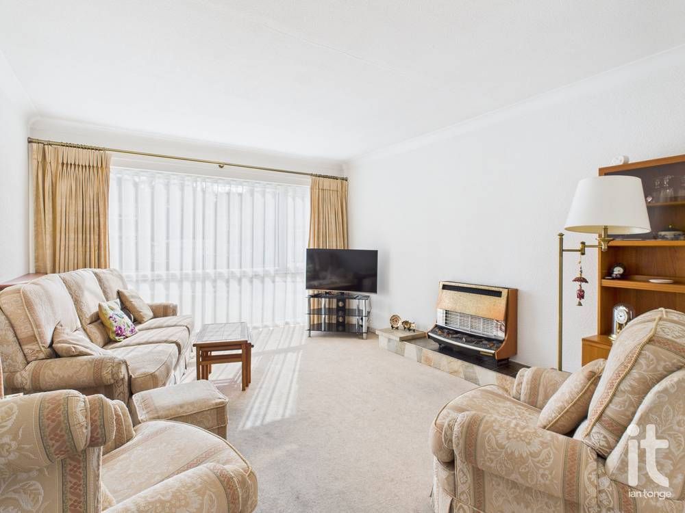 3 bedroom detached bungalow For Sale in Stockport - Photograph 2.