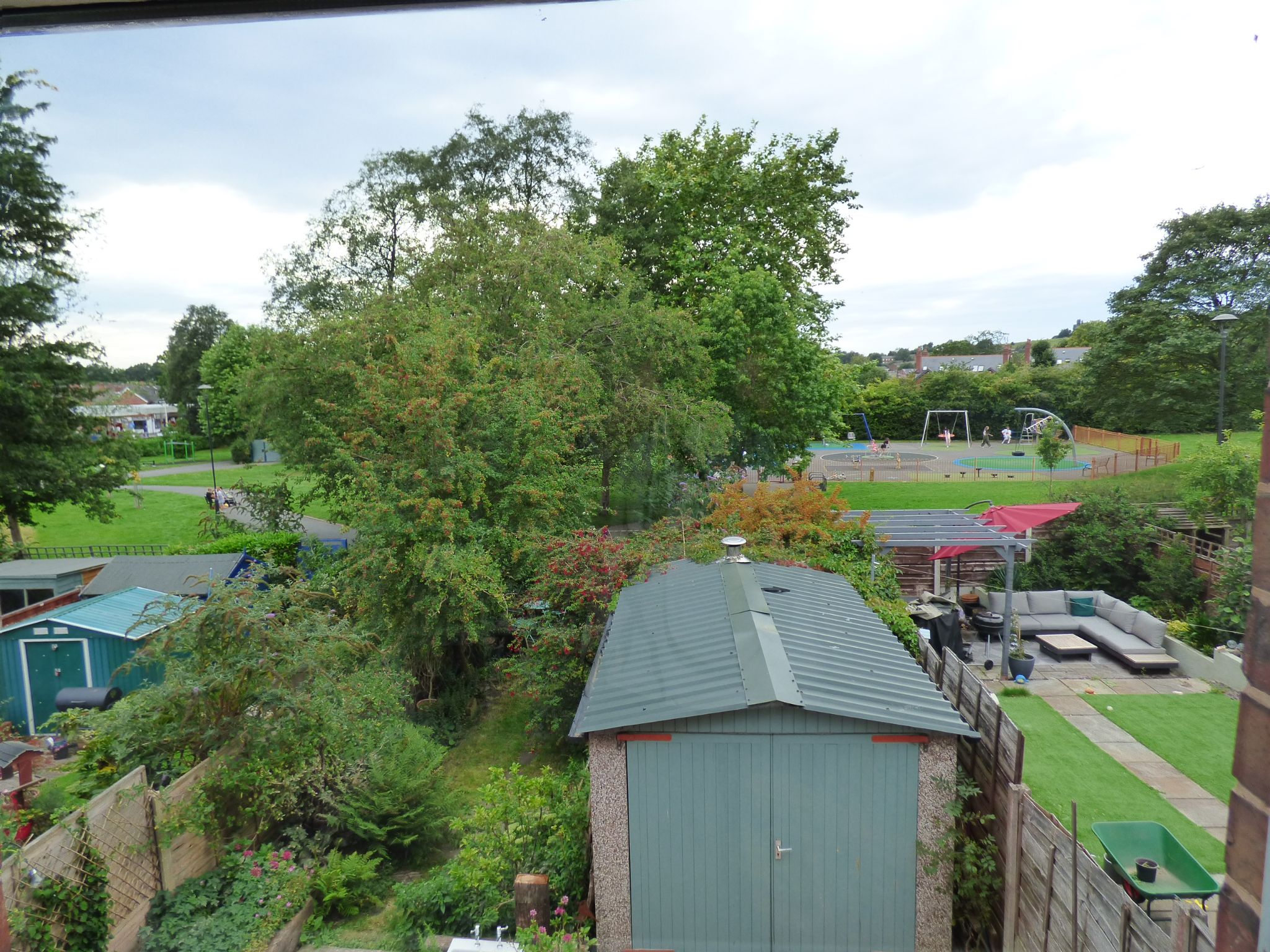 3 bedroom semi-detached house To Let in Stockport - Photograph 8.