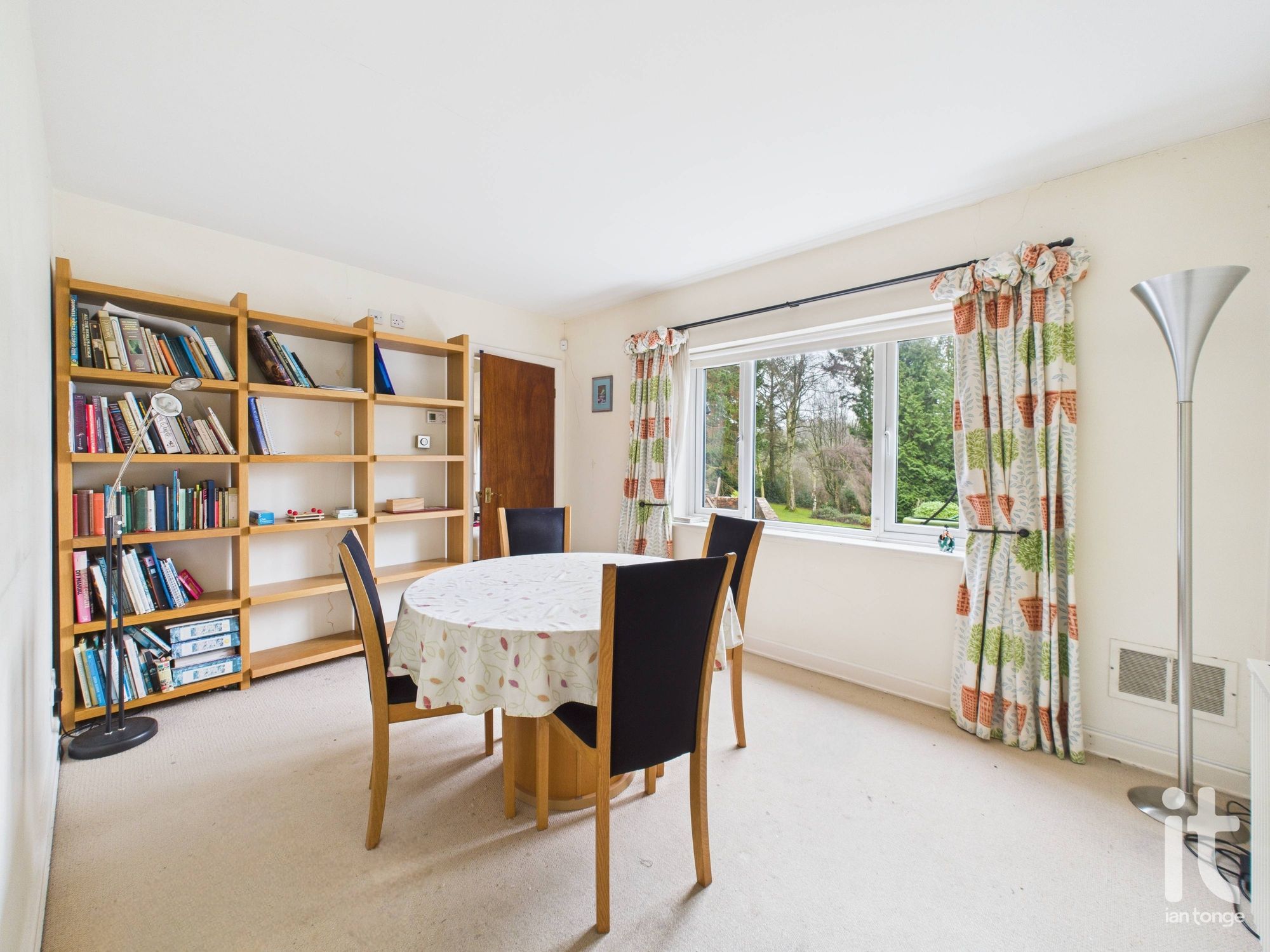 4 bedroom detached house For Sale in Cheshire East - Photograph 10.