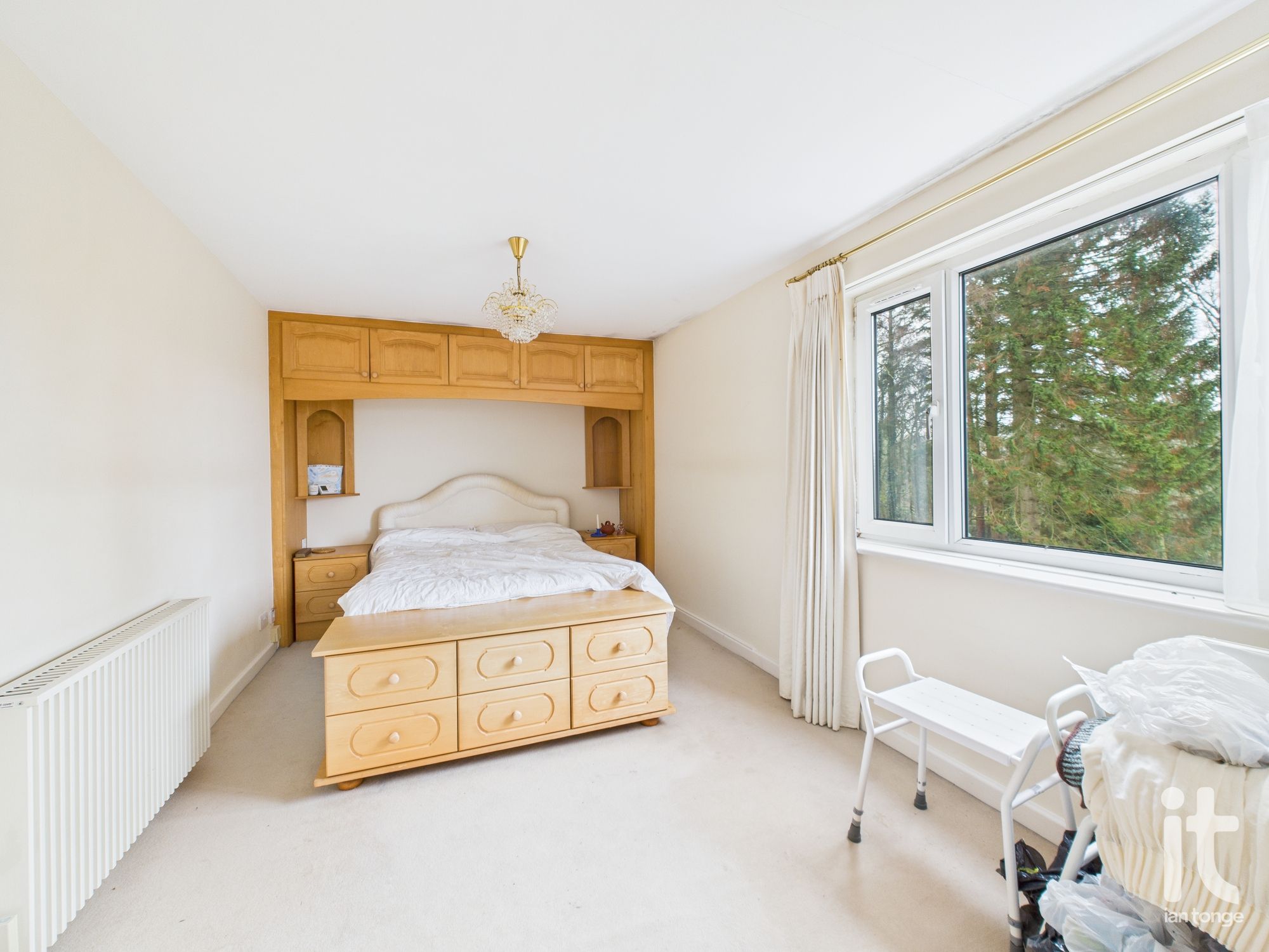 4 bedroom detached house For Sale in Cheshire East - Photograph 18.