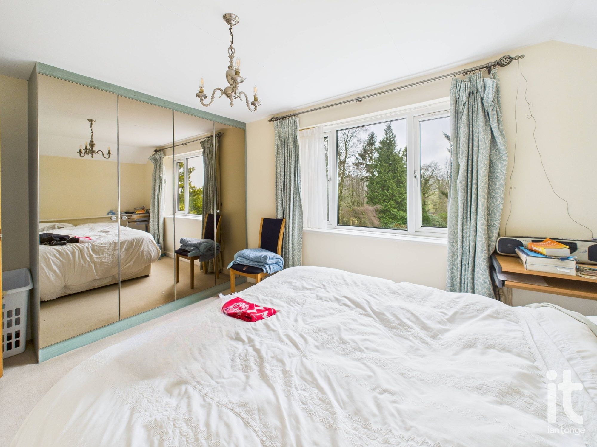 4 bedroom detached house For Sale in Cheshire East - Photograph 20.