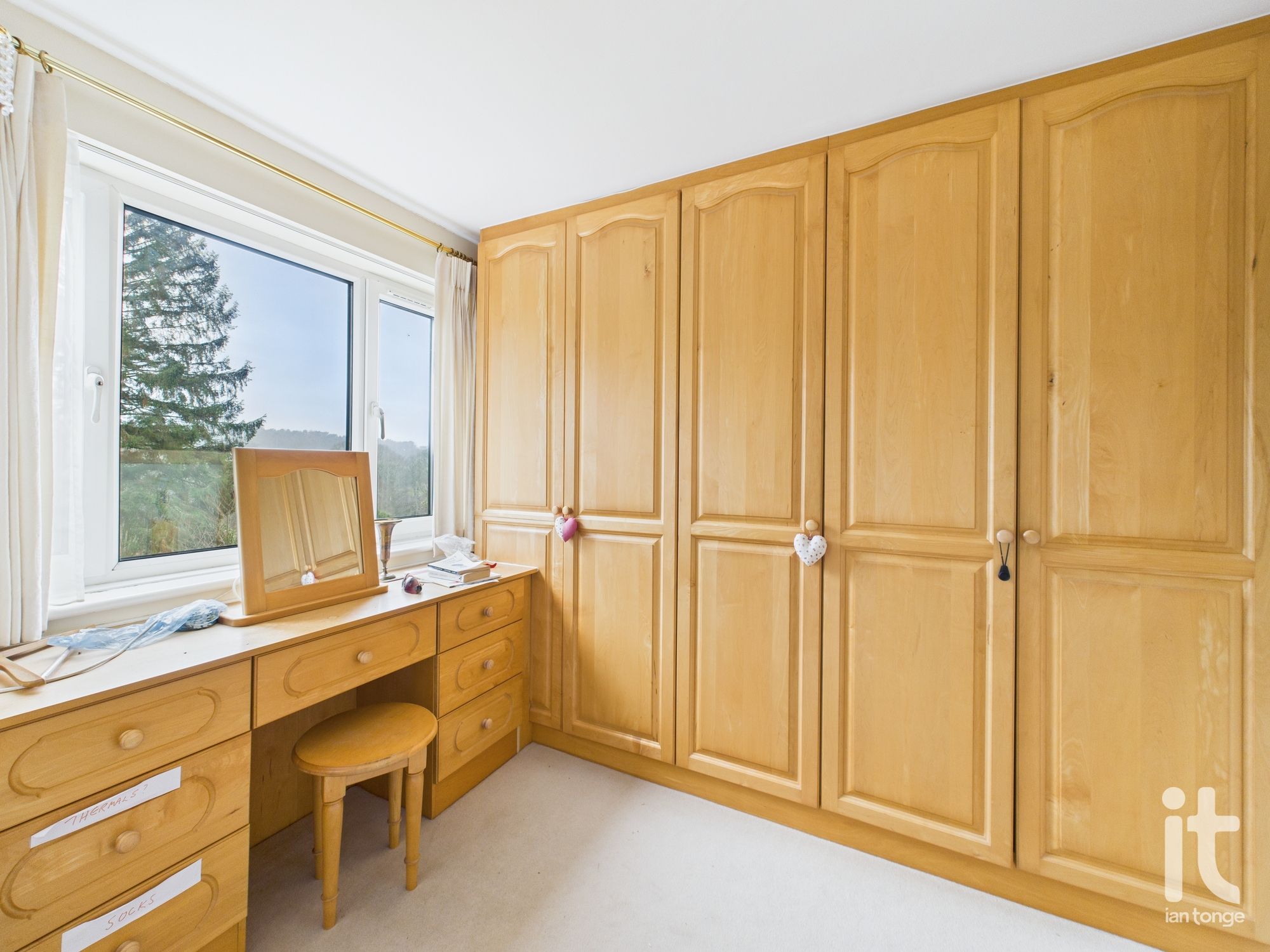 4 bedroom detached house For Sale in Cheshire East - Photograph 19.