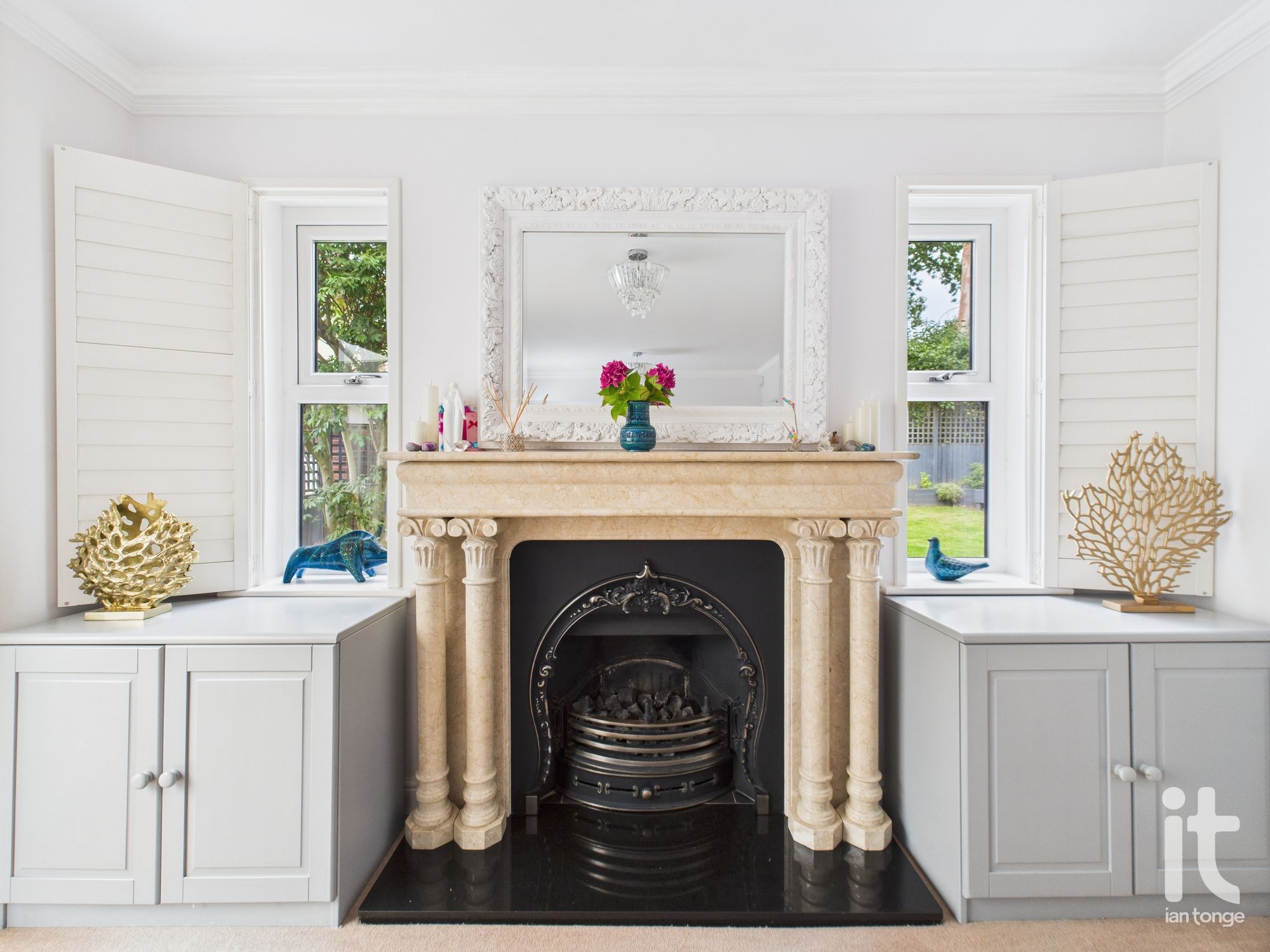 5 bedroom detached house For Sale in Stockport - Photograph 8.