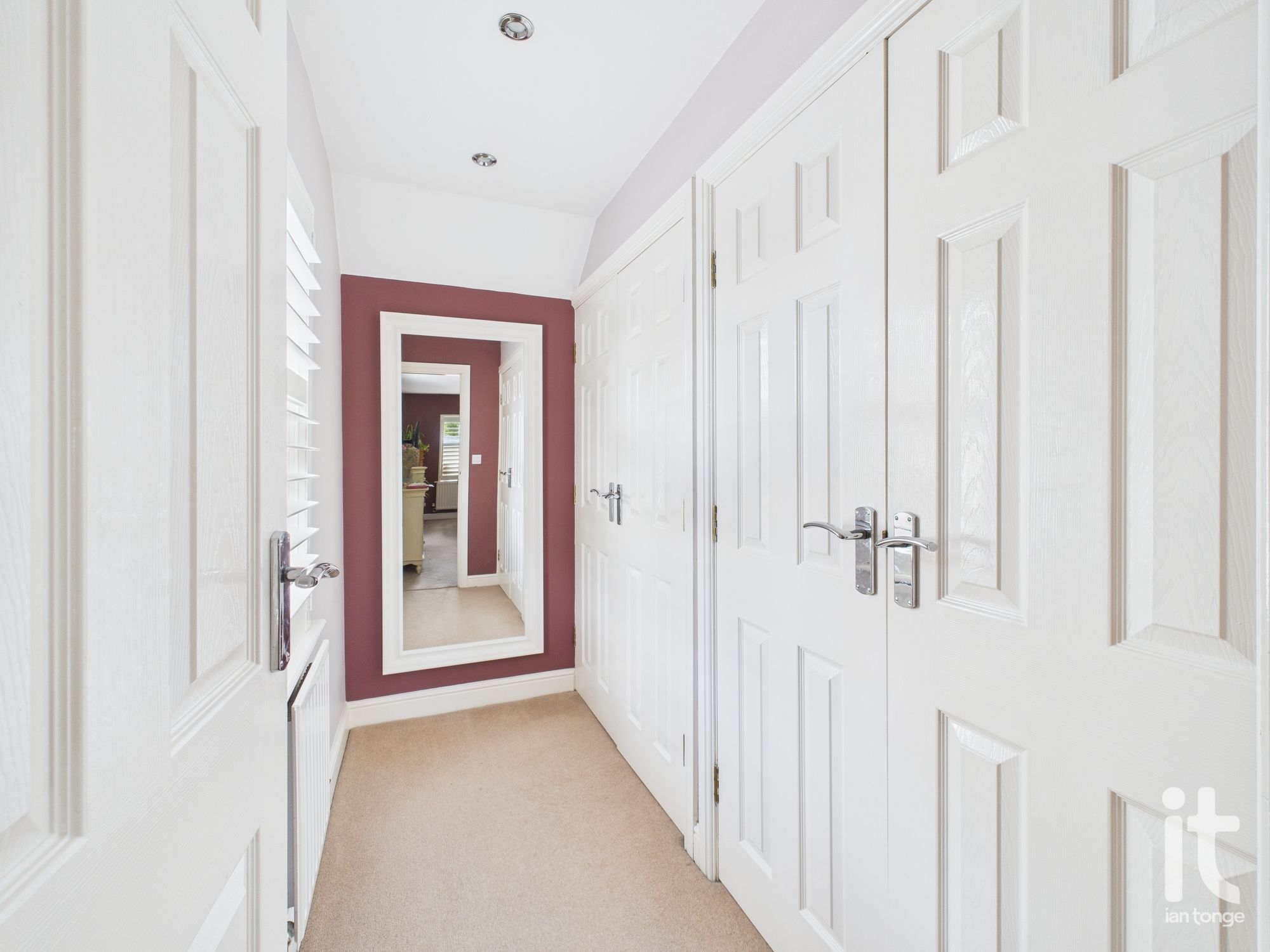 5 bedroom detached house For Sale in Stockport - Photograph 20.