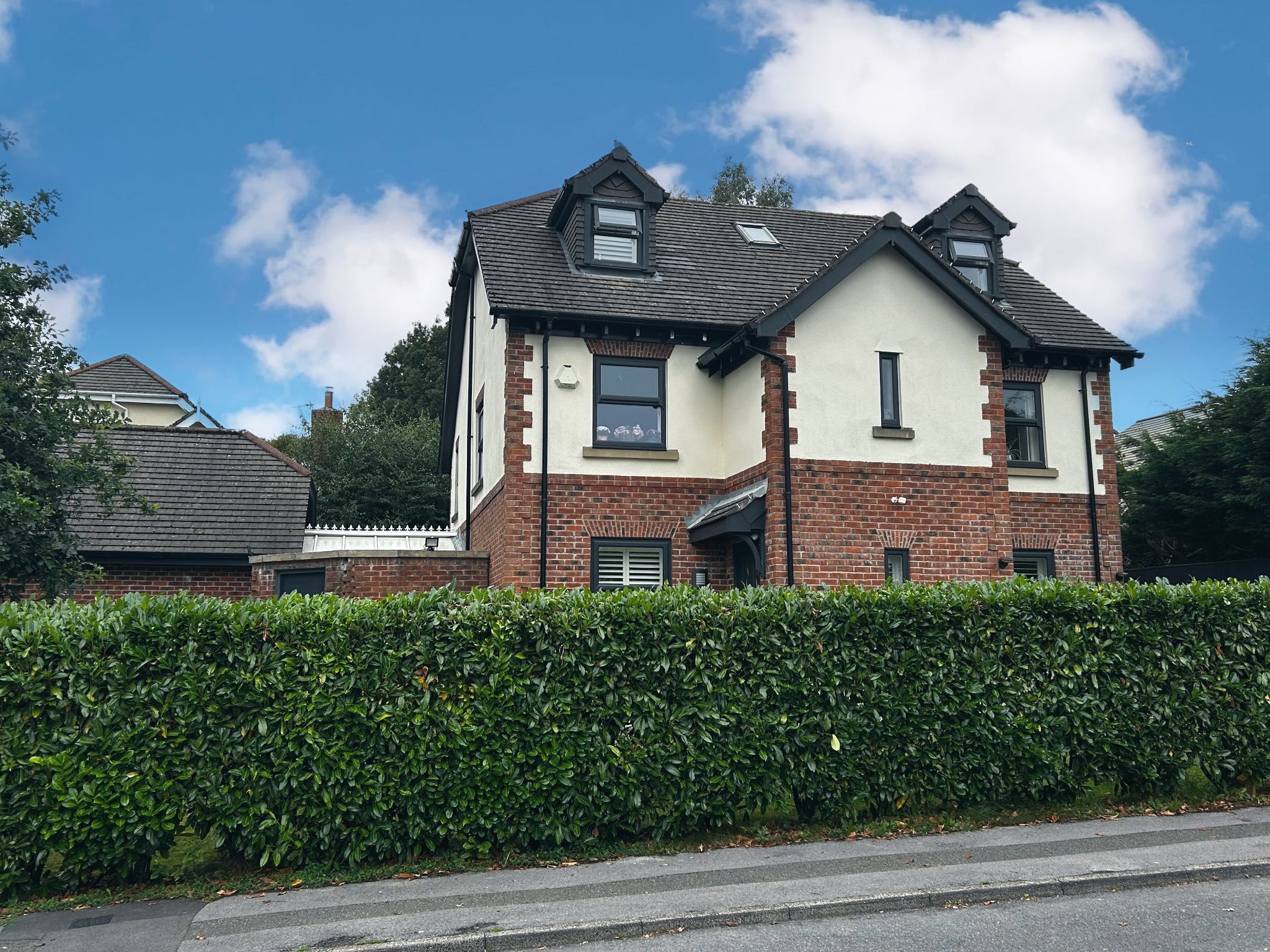 5 bedroom detached house For Sale in Stockport - Photograph 1.