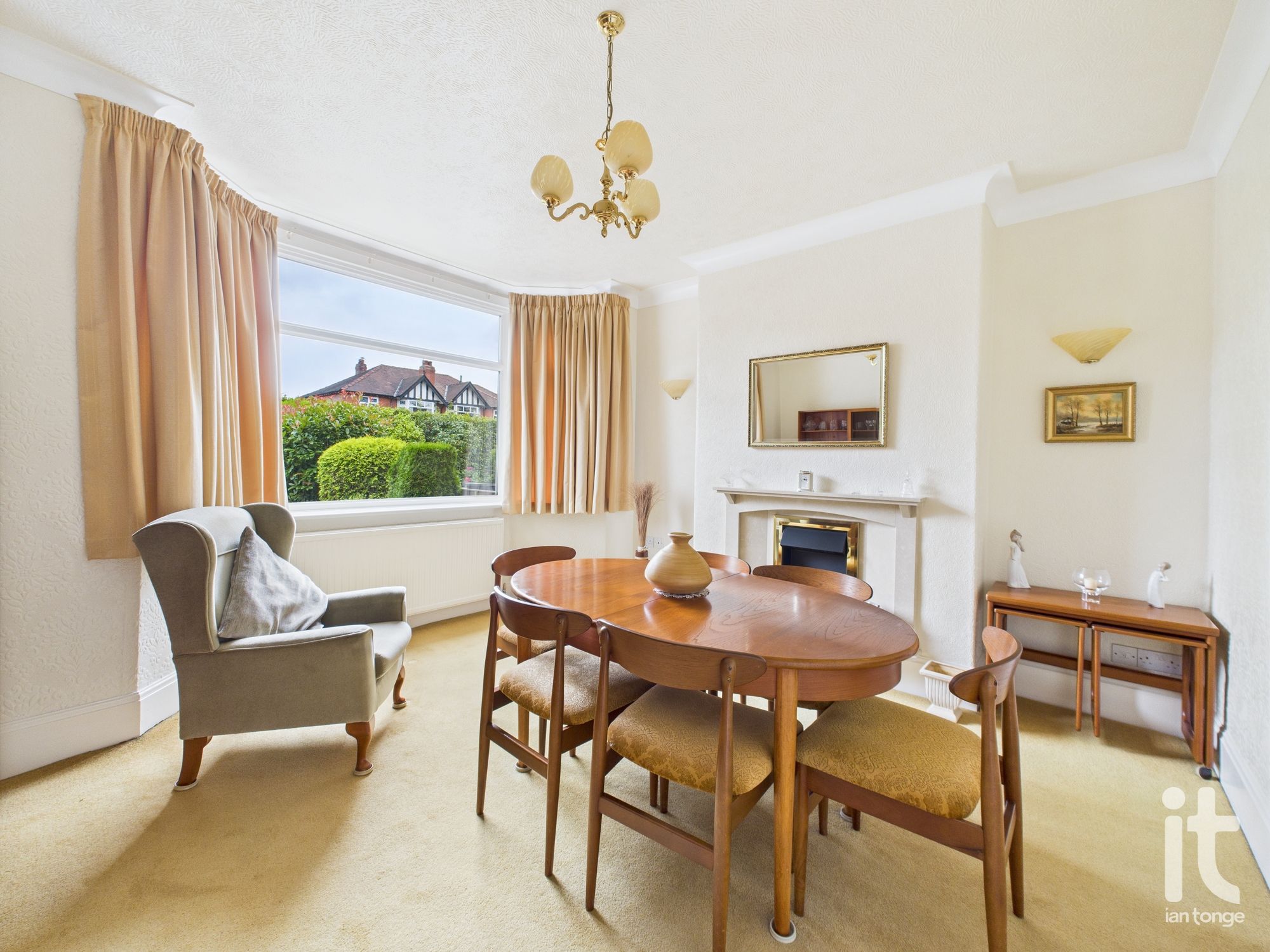 3 bedroom semi-detached house For Sale in Stockport - Photograph 7.