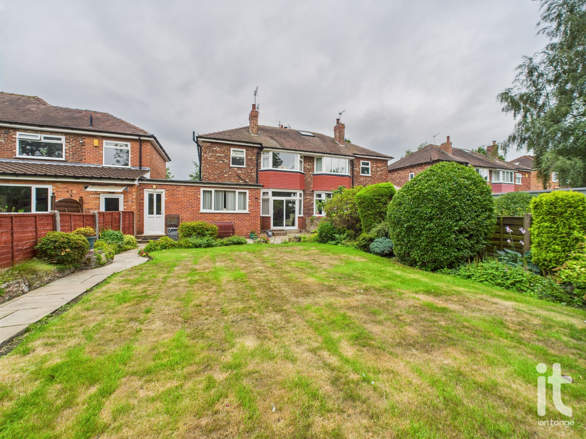 3 bedroom semi-detached house For Sale in Stockport - Photograph 25.