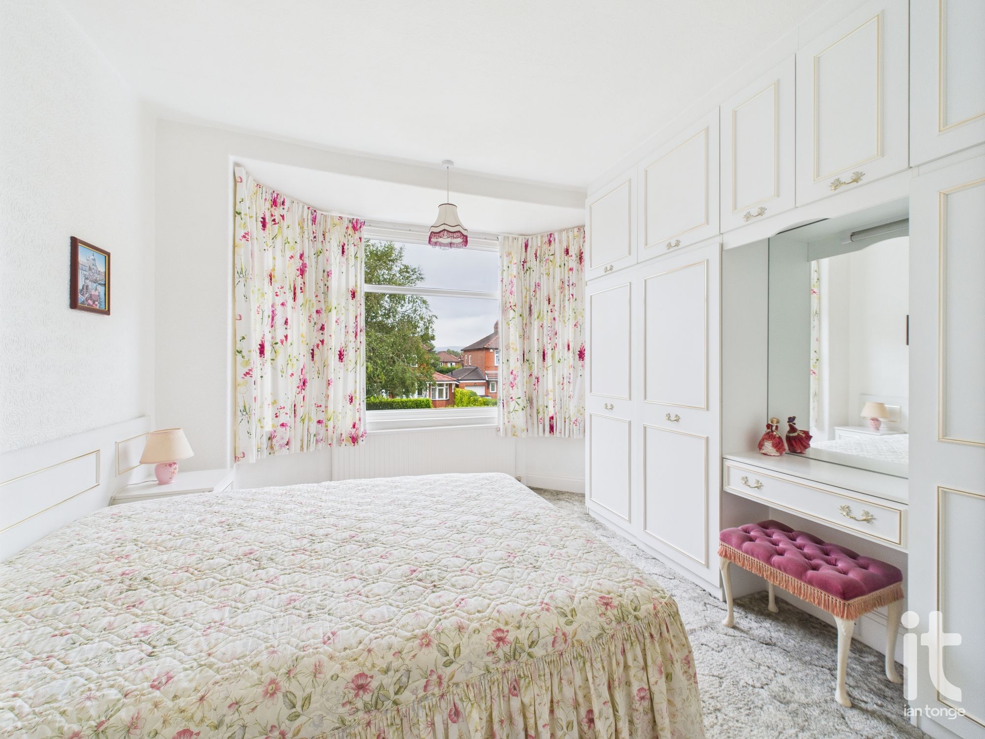 3 bedroom semi-detached house For Sale in Stockport - Photograph 17.