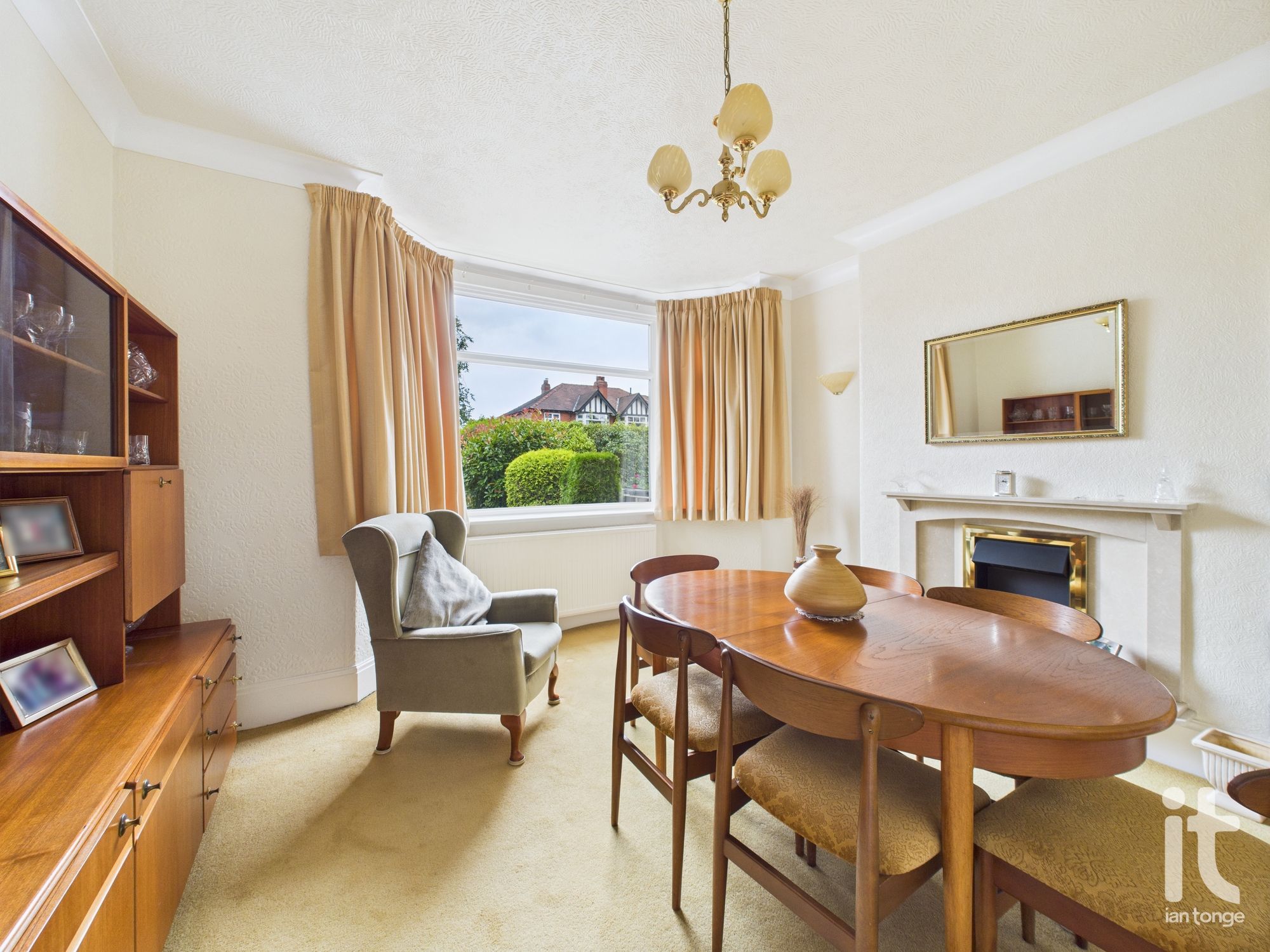 3 bedroom semi-detached house For Sale in Stockport - Photograph 8.