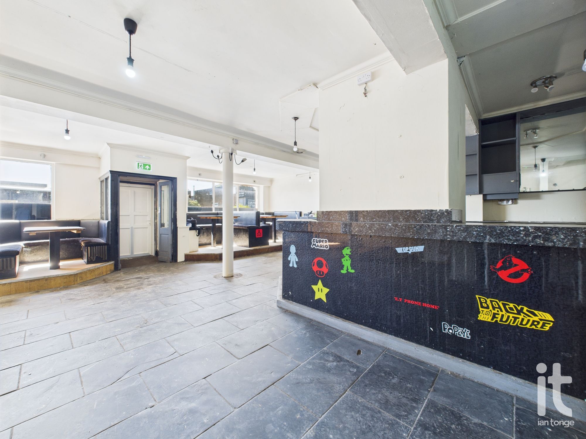 Commercial Property For Sale in Stockport - Photograph 7.