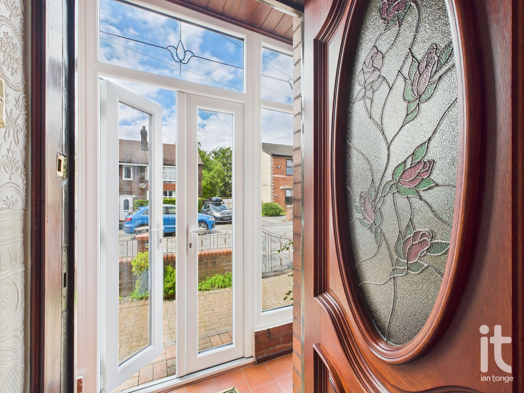 3 bedroom semi-detached house For Sale in Stockport - Photograph 5.