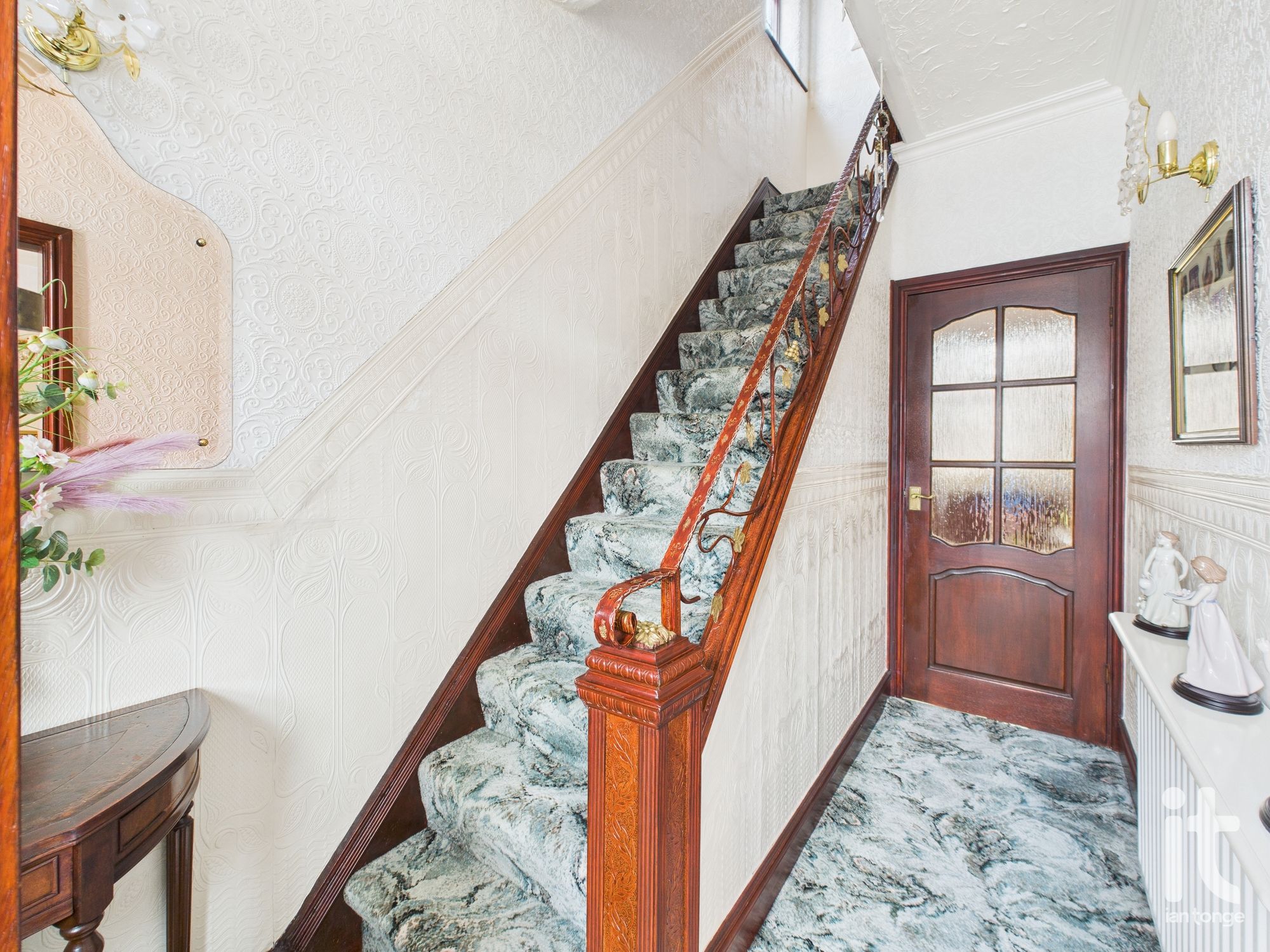 3 bedroom semi-detached house For Sale in Stockport - Photograph 6.