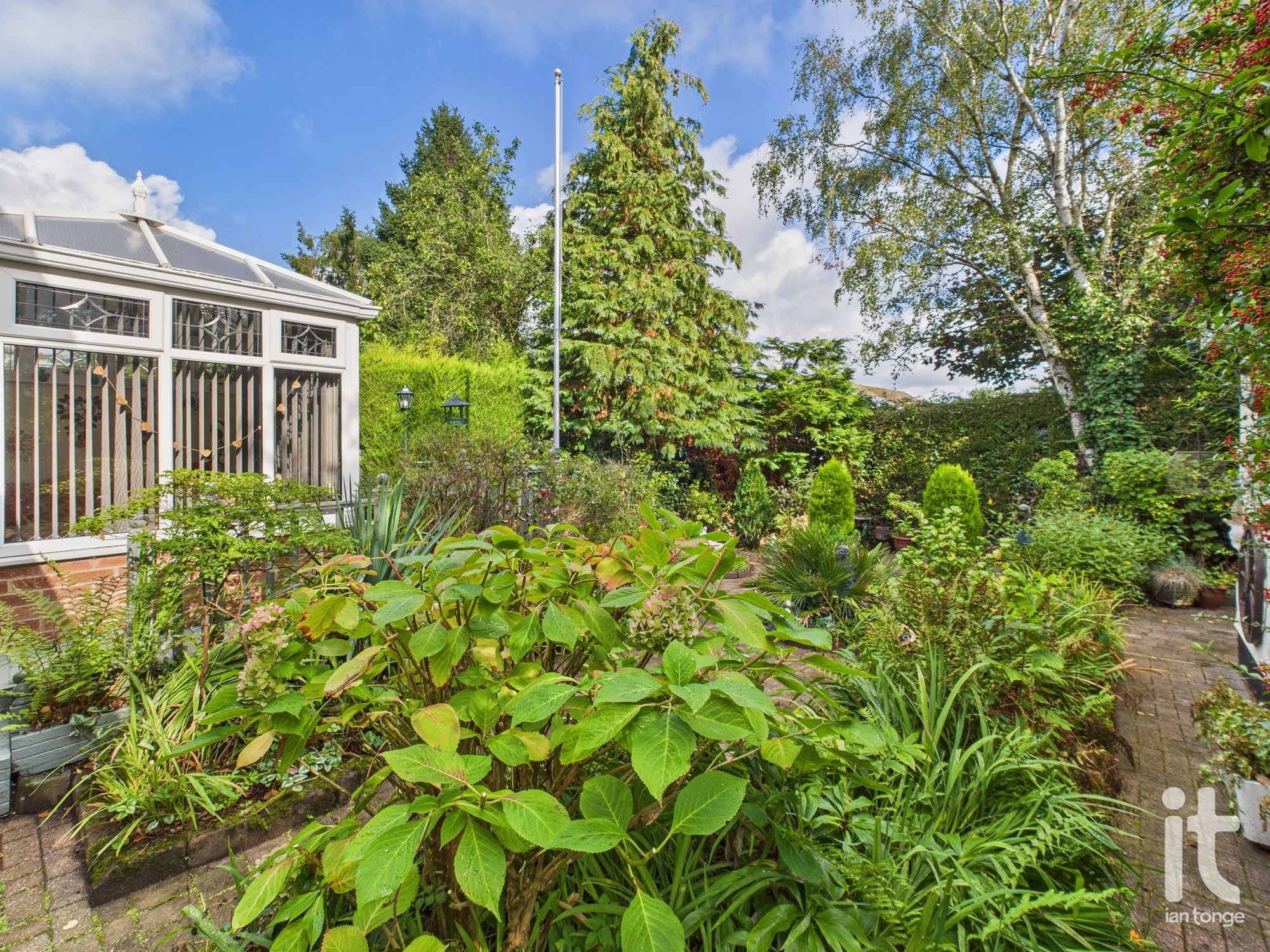 3 bedroom semi-detached dormer house For Sale in Stockport - Photograph 25.